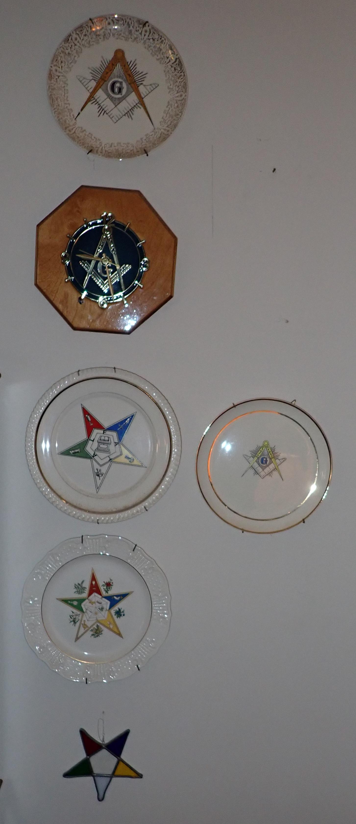 Masonic Plates and Clock: Getting all 6 pieces pictured