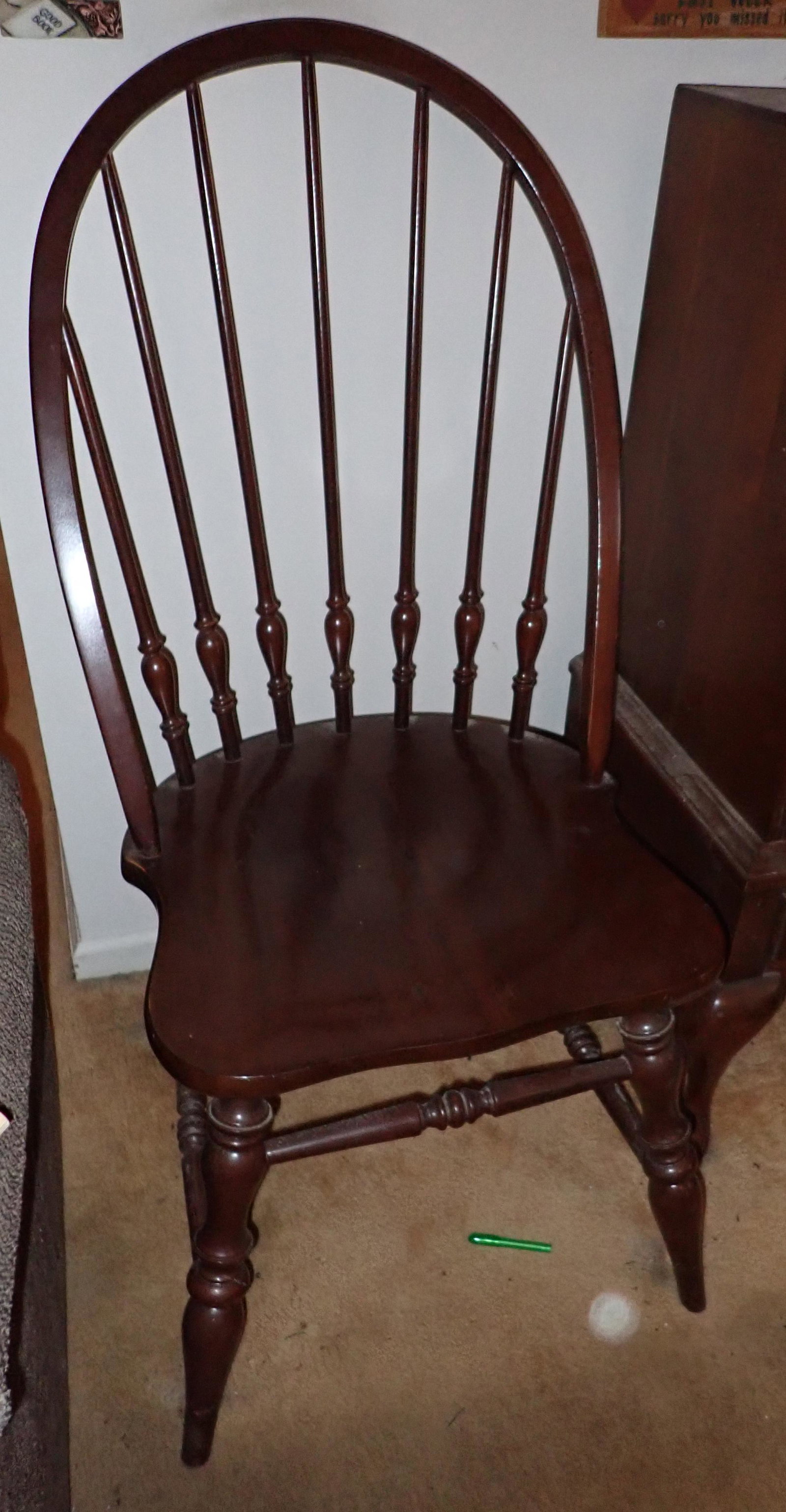 Virginia House Windsor Style Chair: Chair