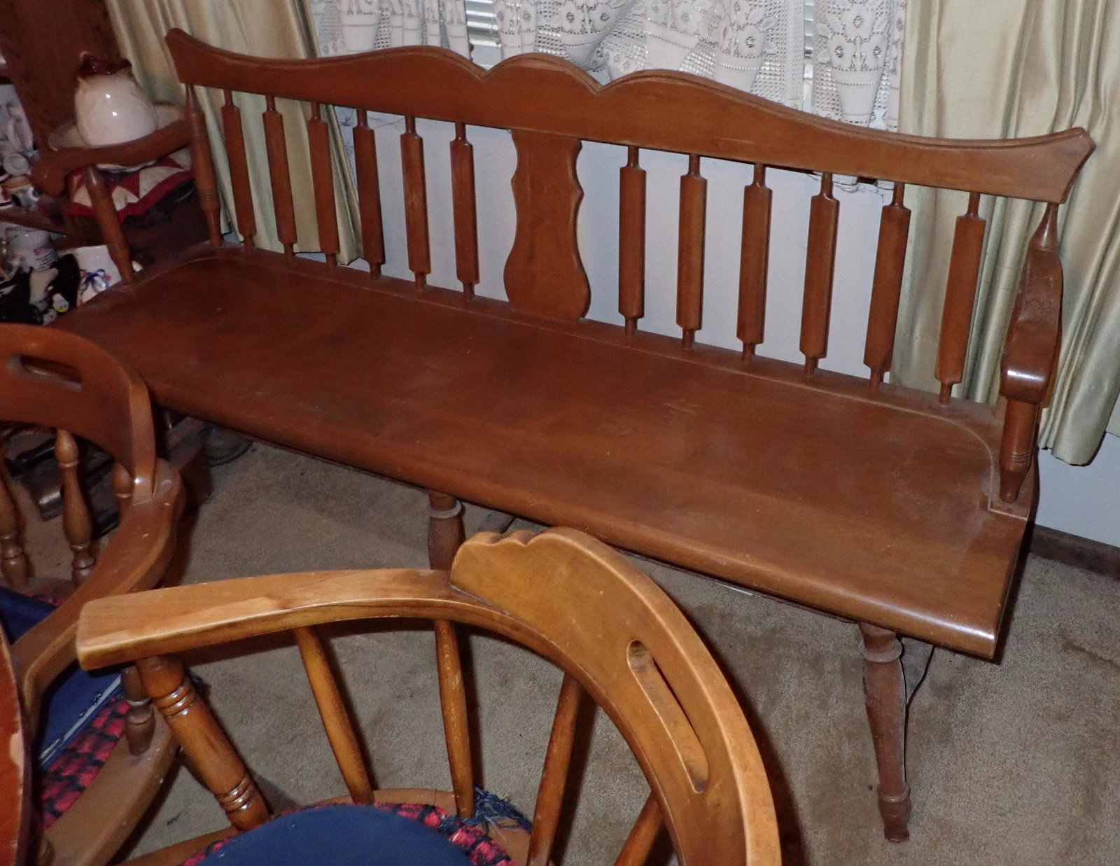 Settee / Wooden Bench: Approx 60" long