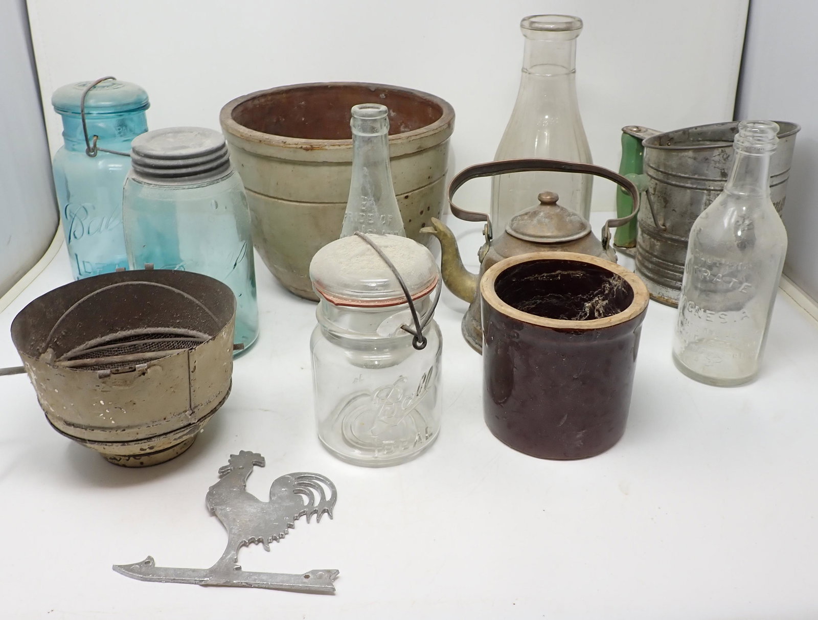 Crocks Jars Bottles Kitchenware: Getting all pictured