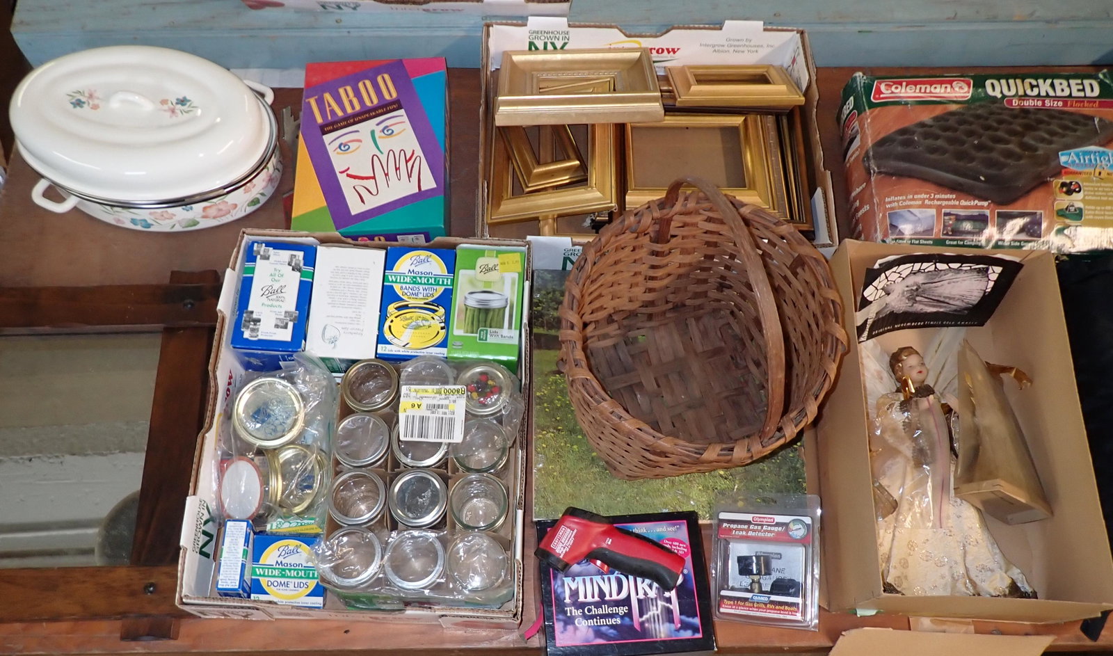 Contents of Table: Lot includes all on table. You must take all !