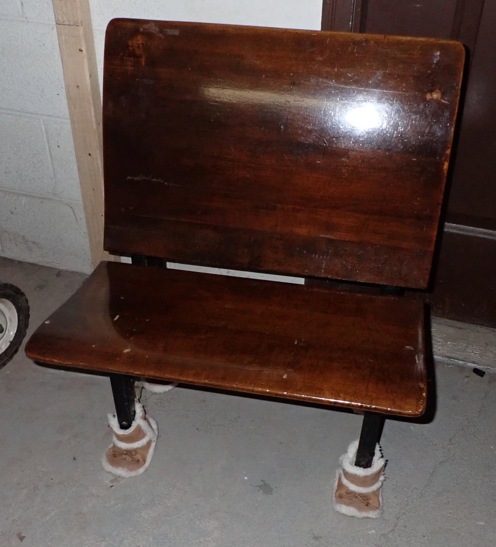 Childs School Desk Bench: Approx 21 1/4" x 13" x 28" tall