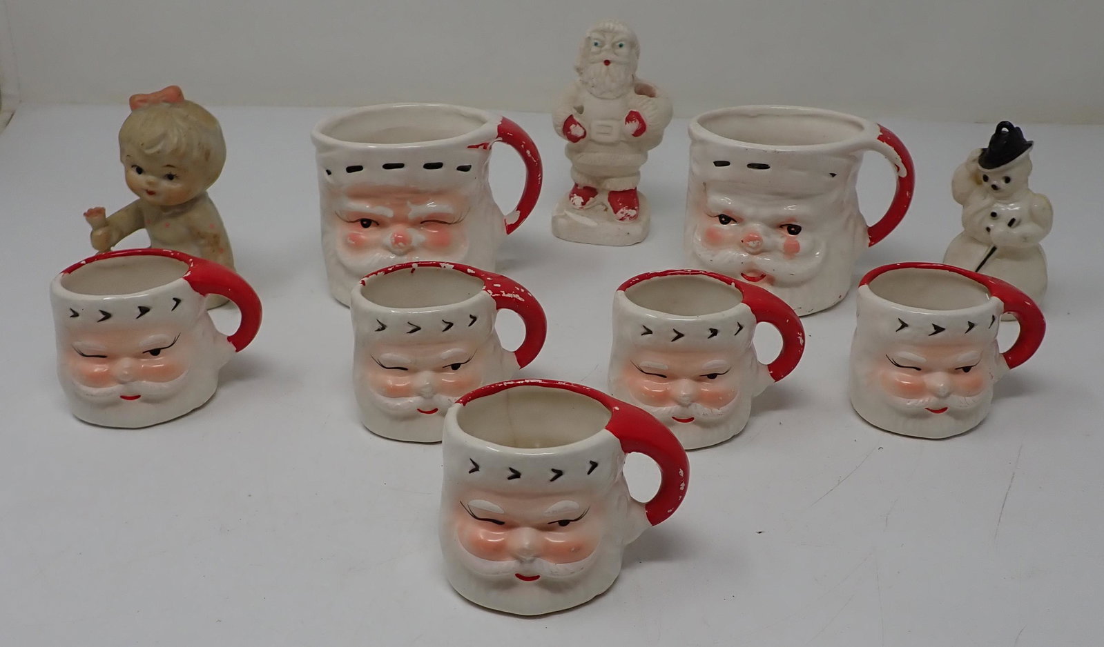 Vintage Santa Mugs Snowman Figure: Getting all pictured.
