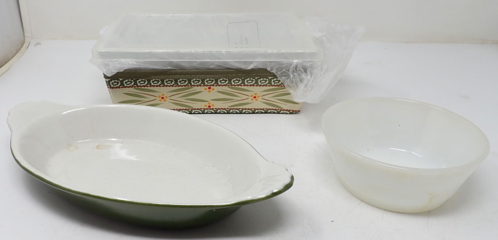 Hall Fire King Temptations Casserole: Temptations casserole is apprx 6" x 10" x 2 1/2" tall