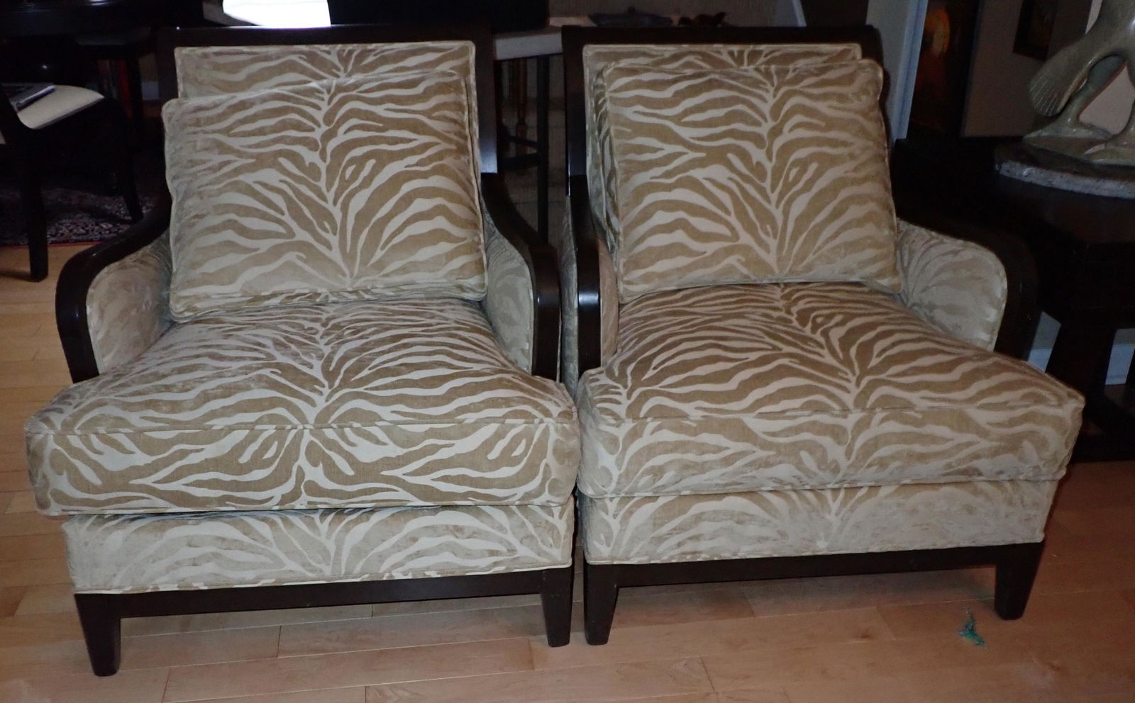 2 Ethan Allen Arm Chairs: 2 chairs