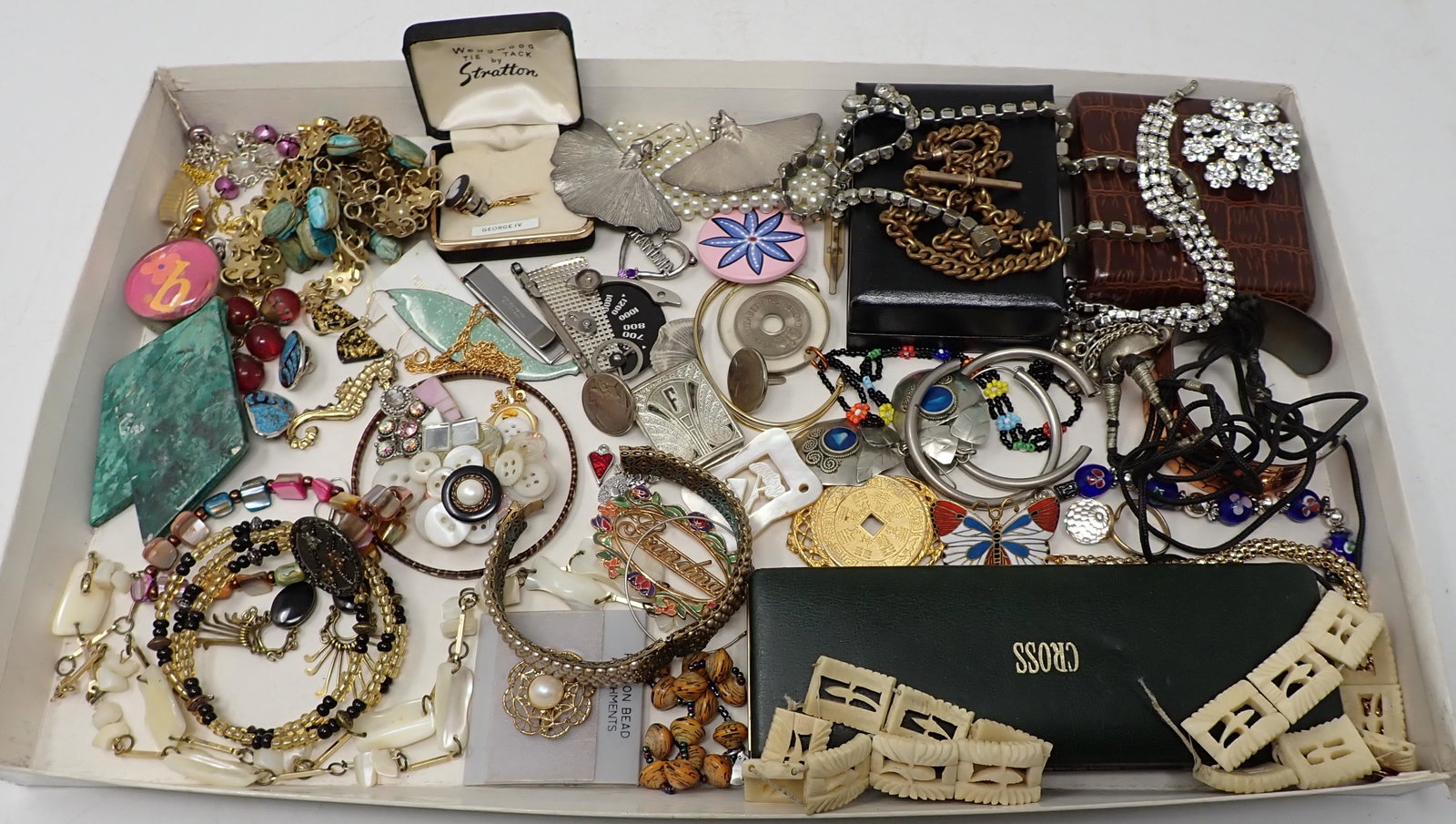 Estate Jewelry: Getting all pictured