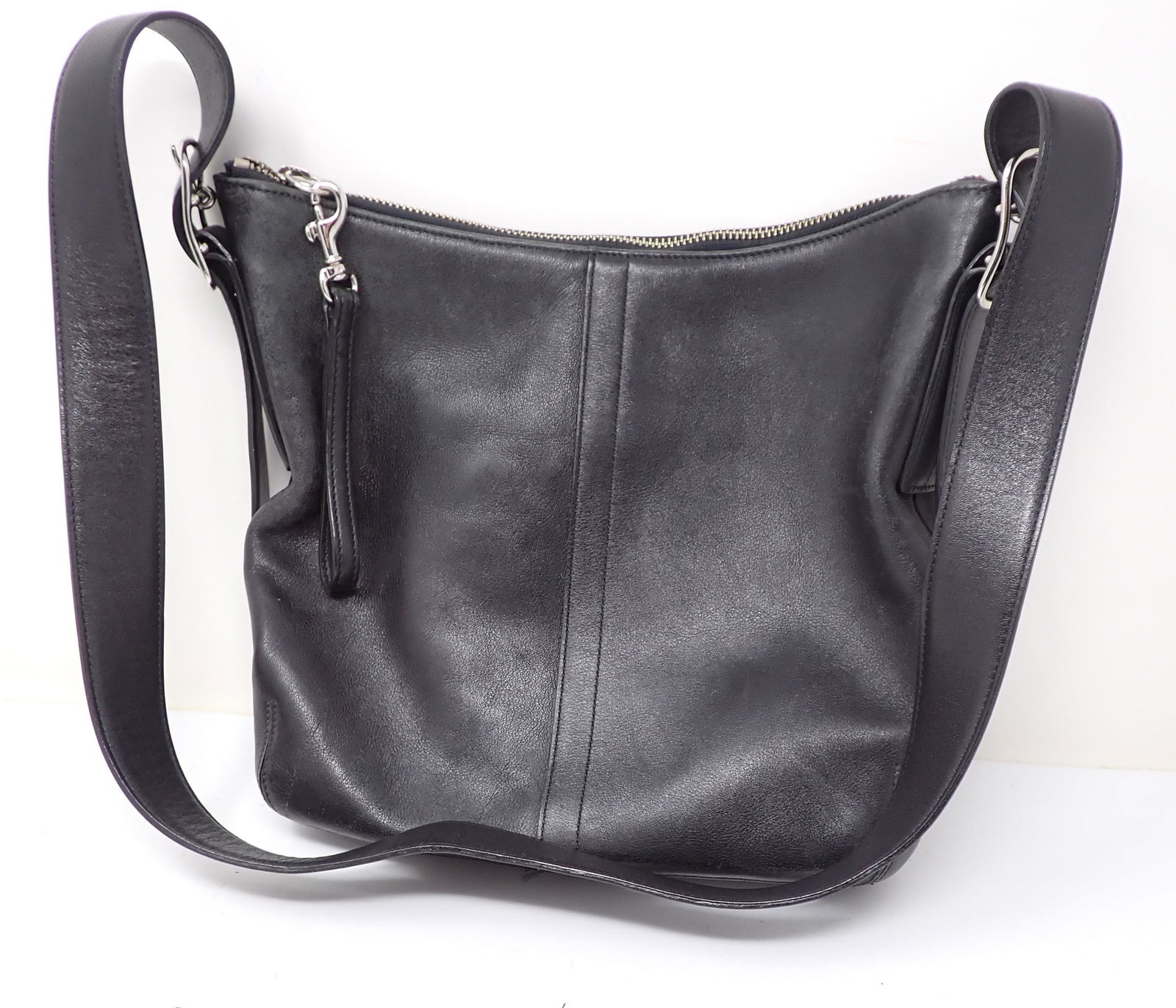 Coach Purse No F3S-9326: Apprx 10" x 10"