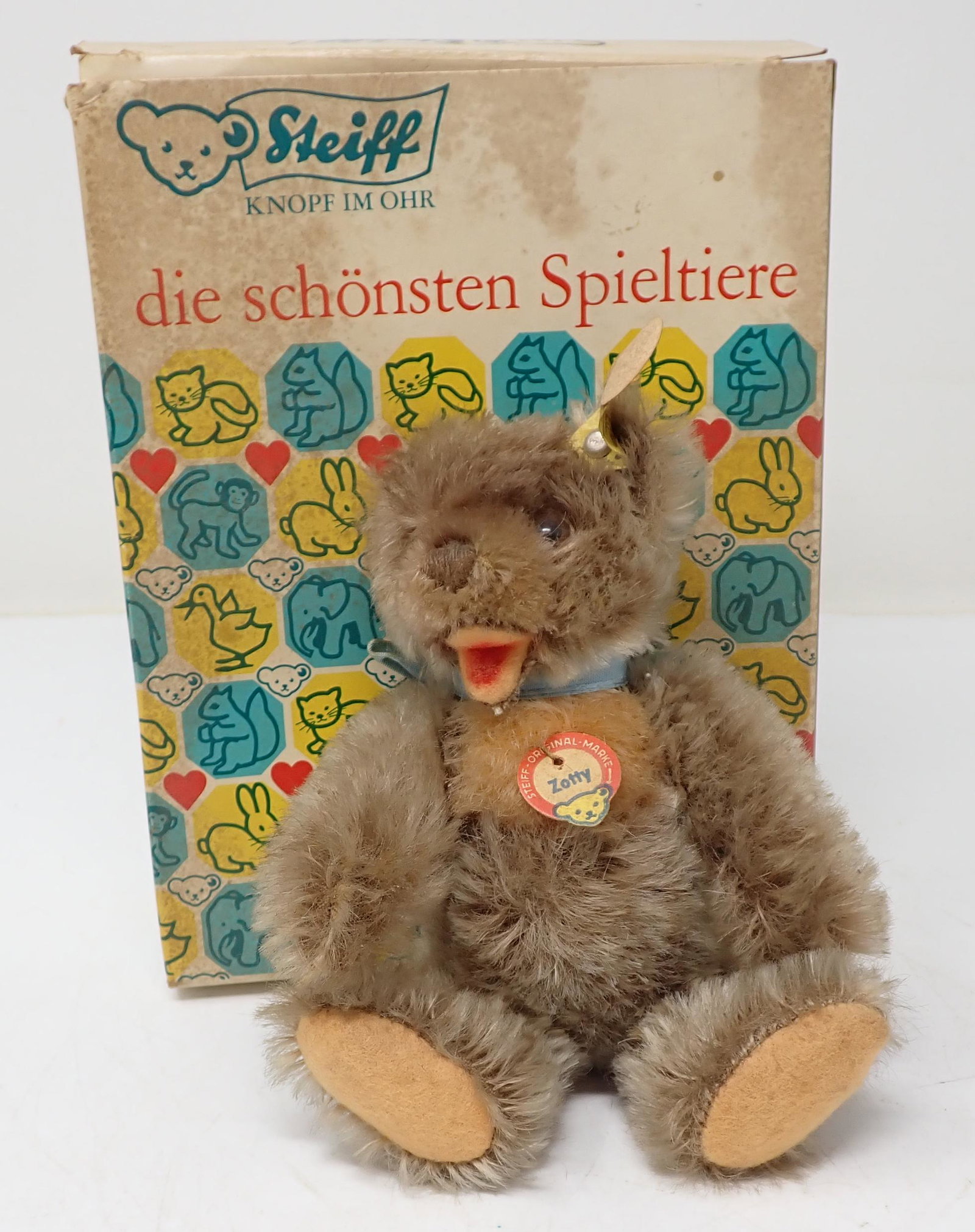 Steiff Zotty Jointed Bear w/ Box: Apprx 5 1/4" tall