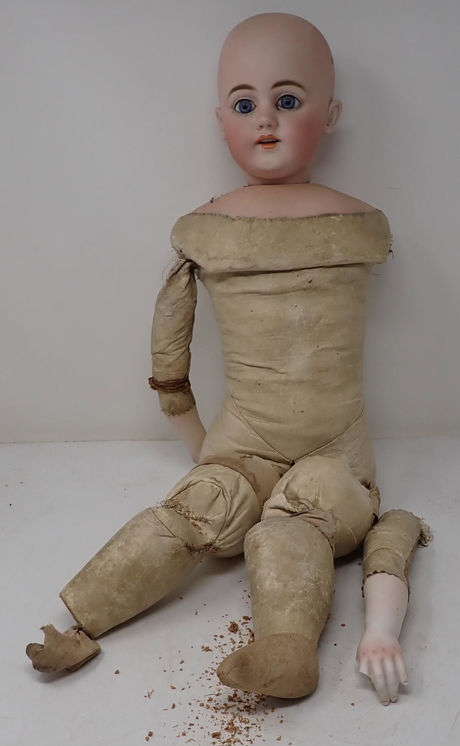 DEP Germany 1009 Bisque Head Doll: Approx 24" doll