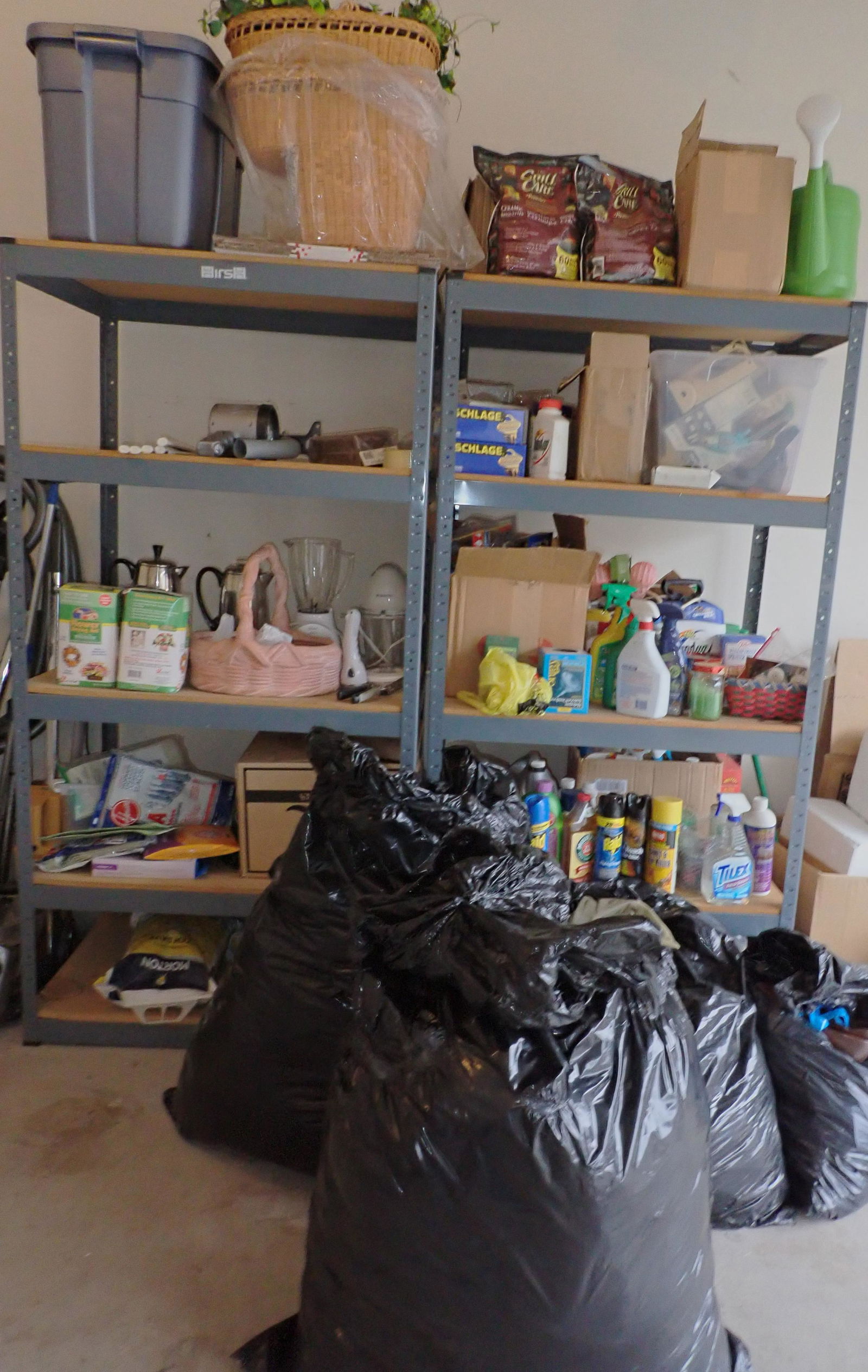 Contents of Shelving & Misc Clothing (1 of 10)