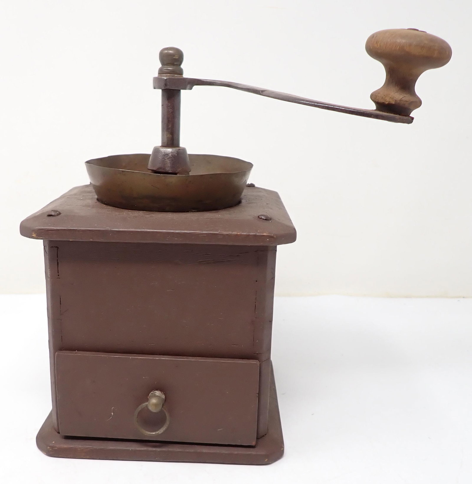 Laptop Coffee Grinder: Apprx 5 1/2" x 5 1/2" x 8 3/4"