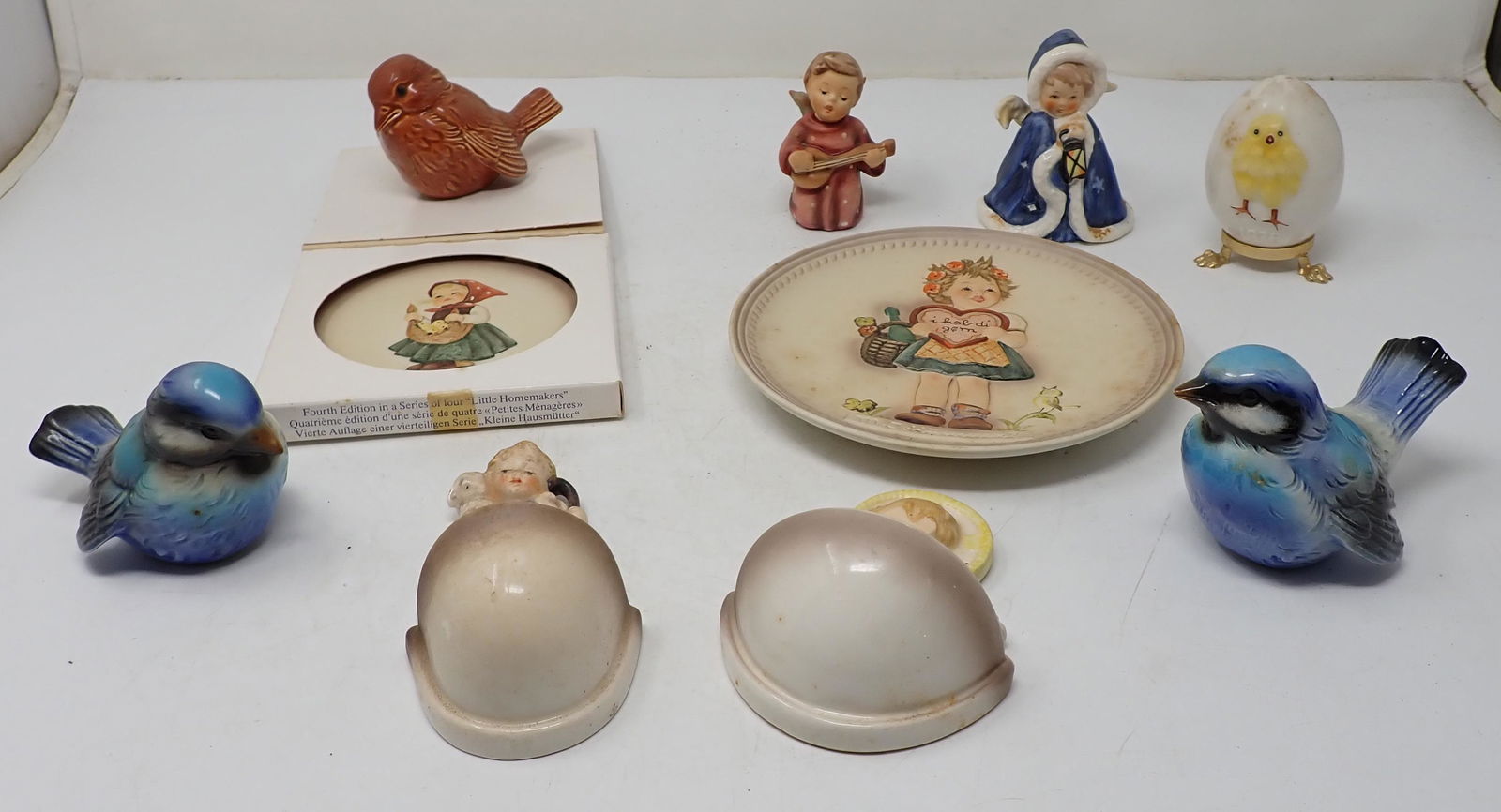 Goebel Hummel Plates Birds Figurines (1 of 4)
