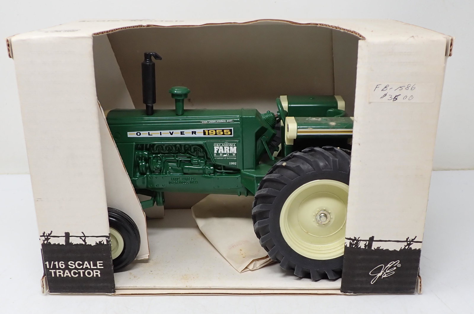 Oliver 1955 Oklahoma Farm Show Tractor: 1/16 scale