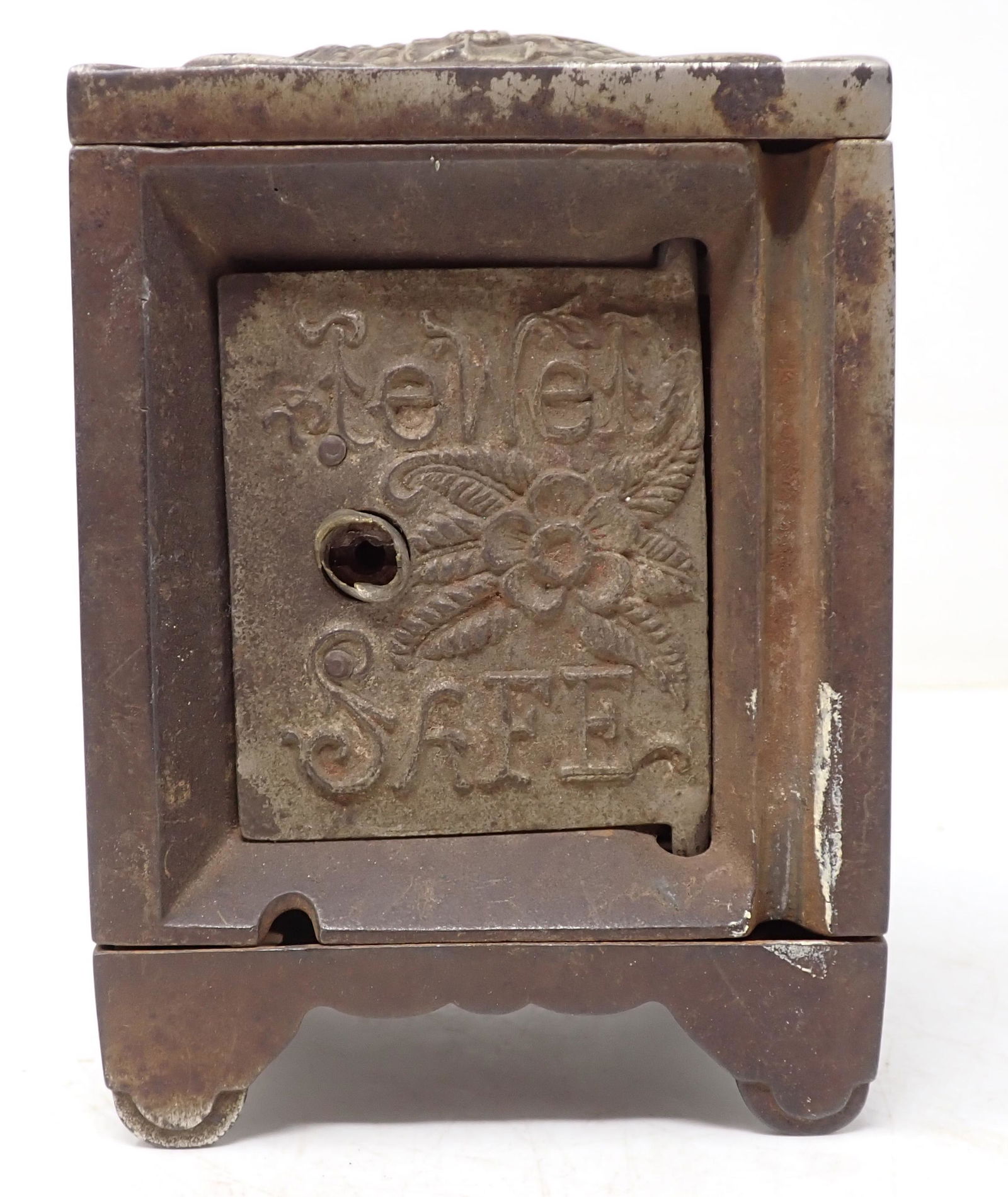 Jewel Safe Cast Iron Bank (1 of 6)
