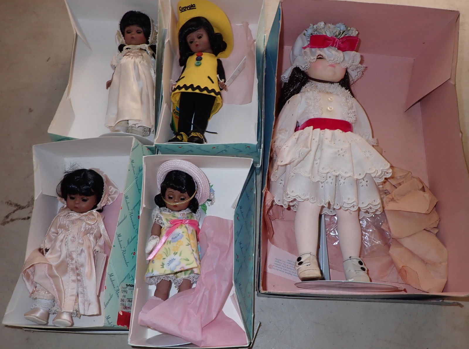 5 Madame Alexander Dolls (1 of 3)