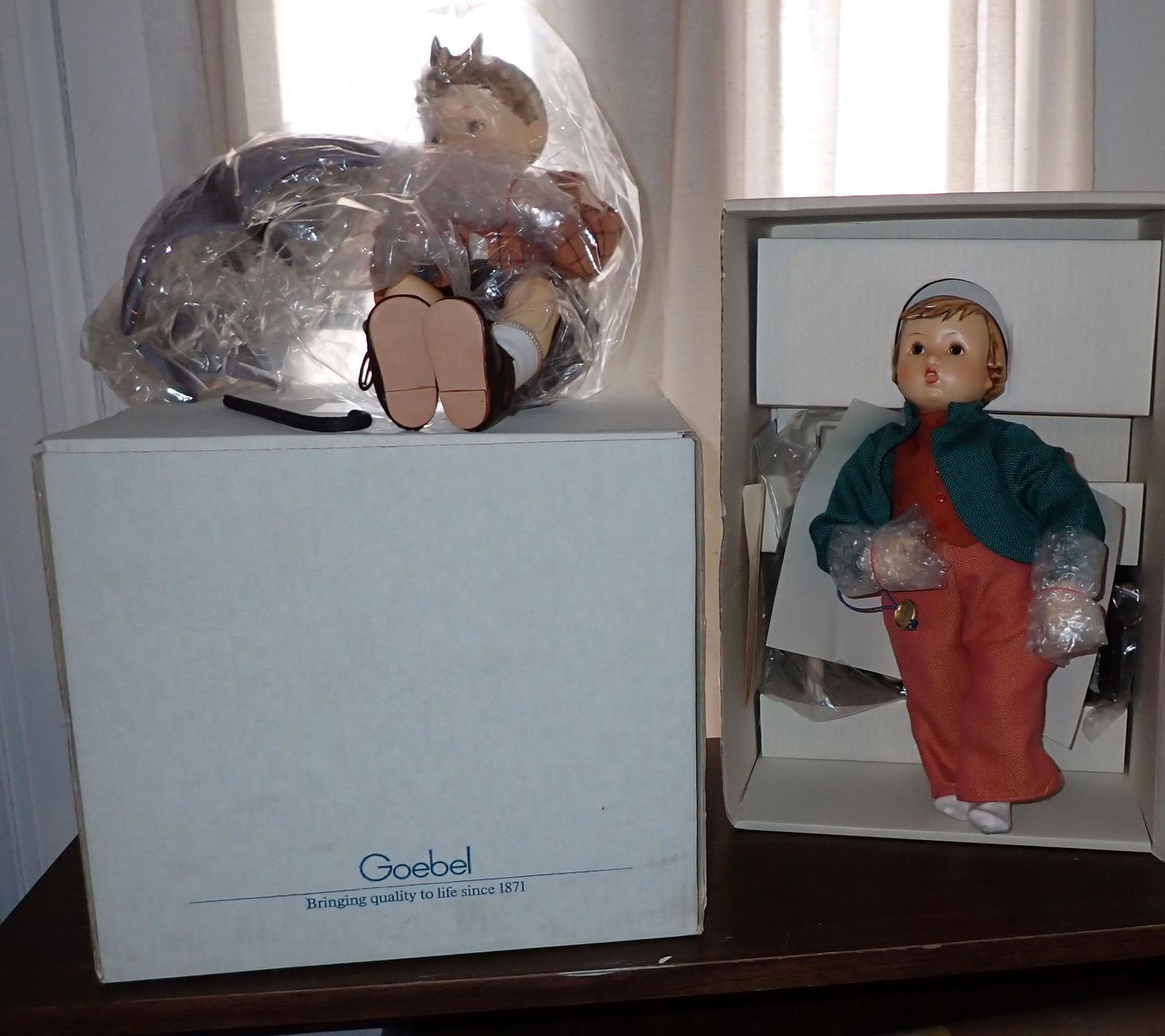 Goebel Danbury Mint Umbrella Boy Porcelain Doll: Both dolls are porcelain. Merry Wanderer is apprx 13"