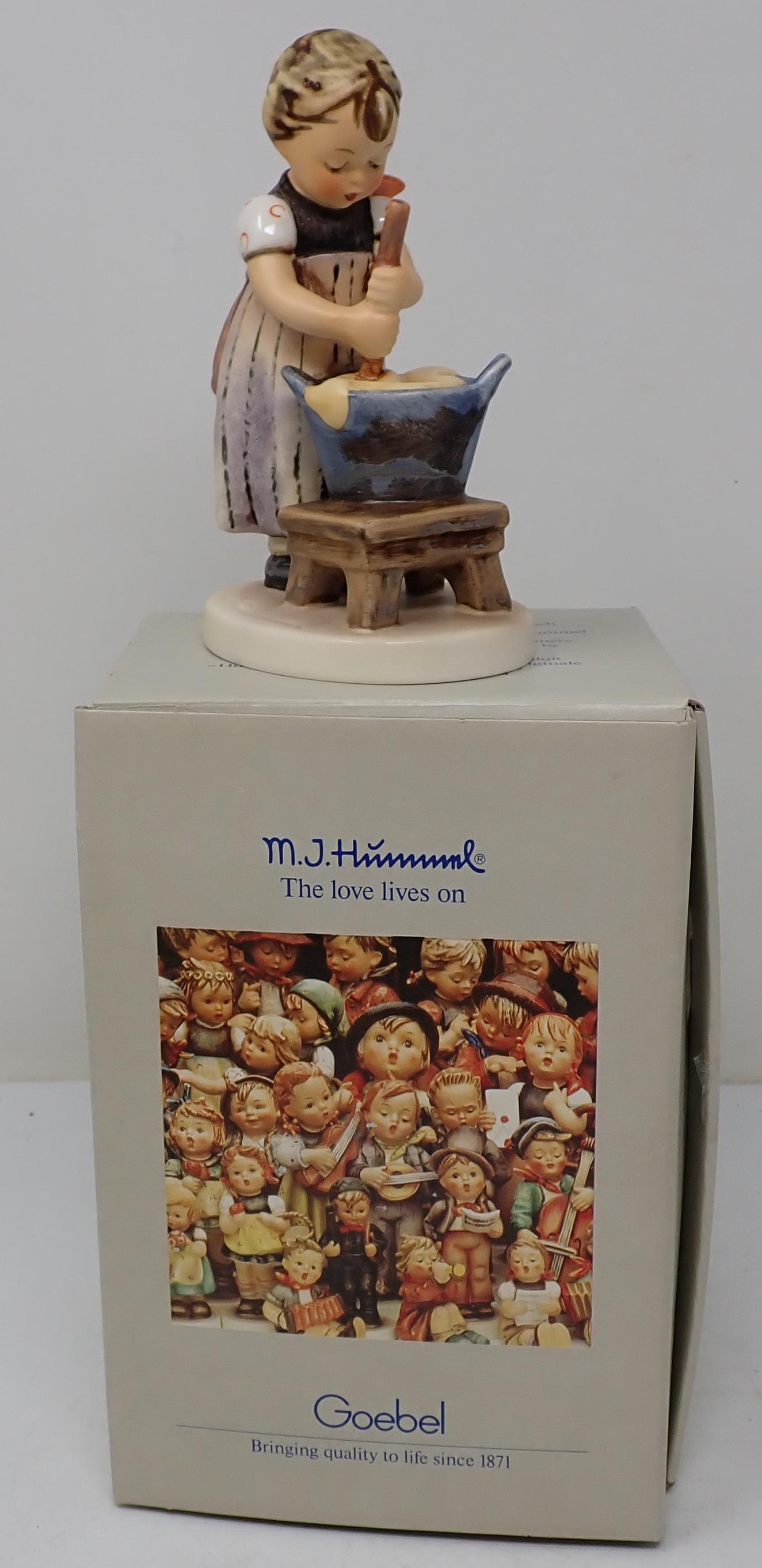 Goebel Hummel Baking Day (1 of 2)