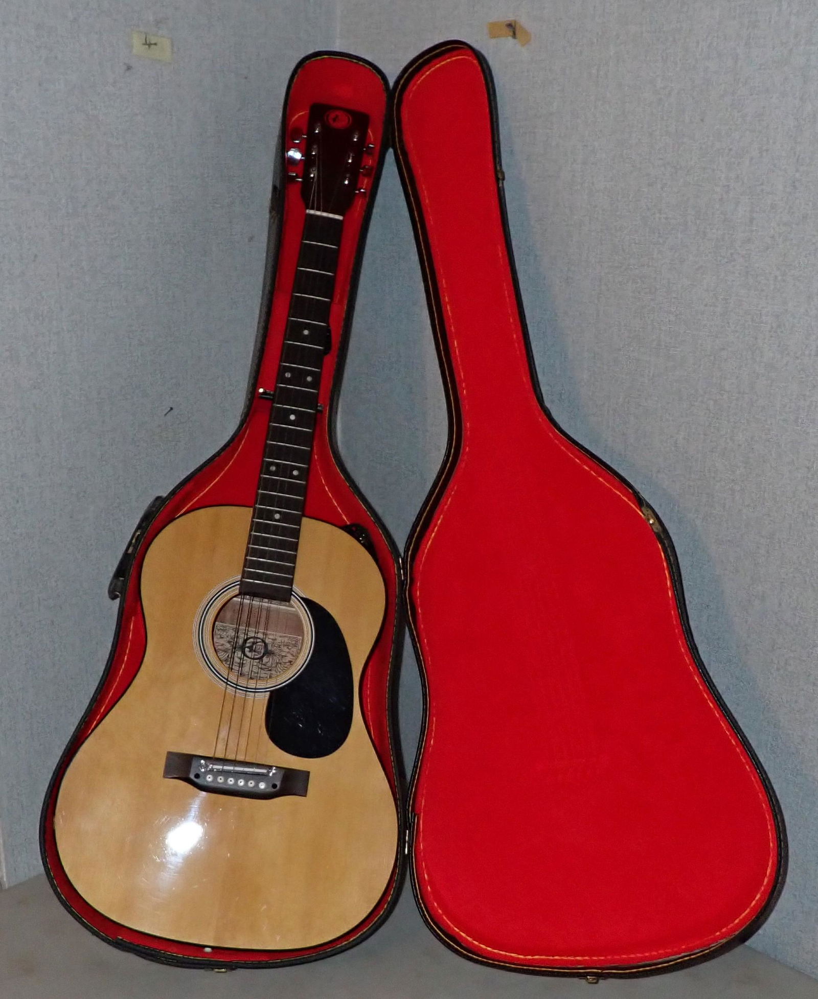 Kay Guitar (1 of 4)