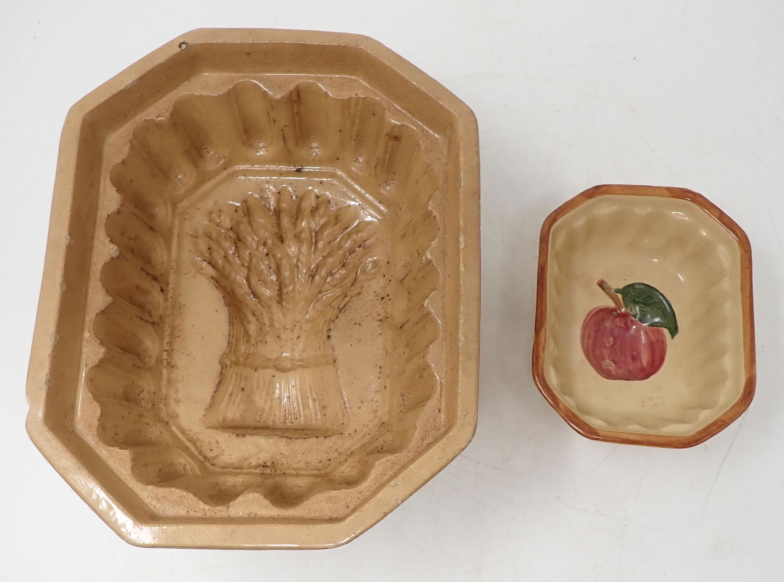 Yellow Ware Molds (1 of 3)