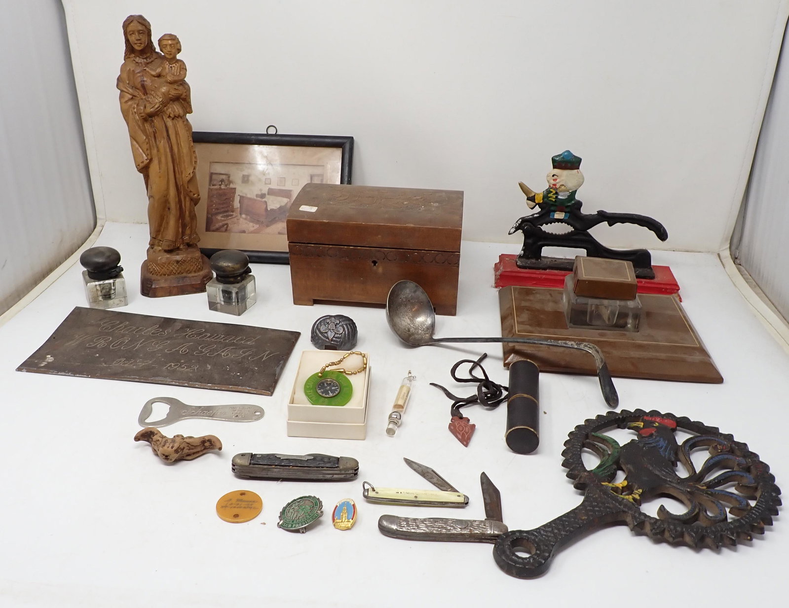 Ink Wells Nutcracker Bakelite Compass: Getting all pictured