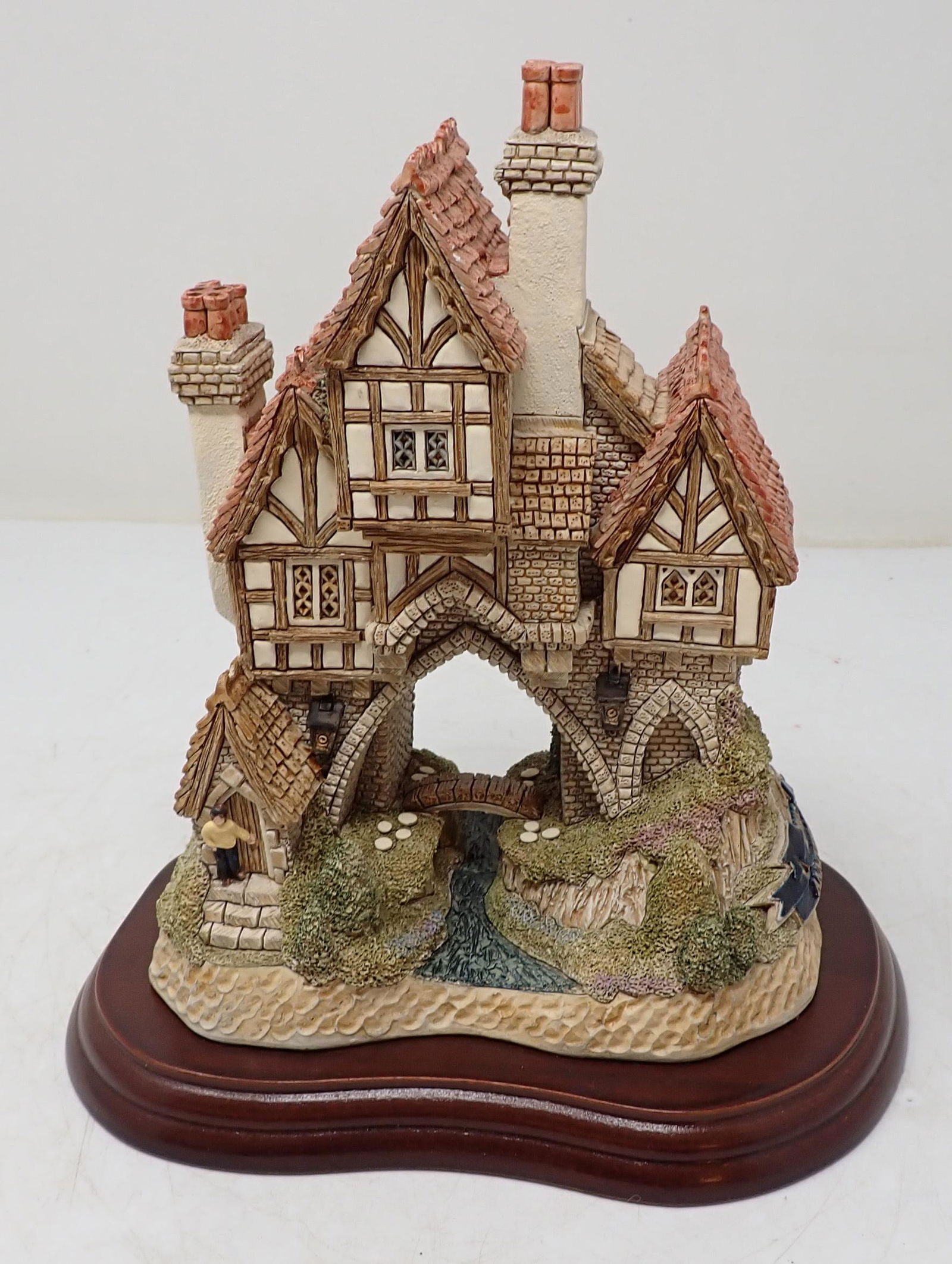 David Winter Signed Bridgewater Cottage (1 of 3)