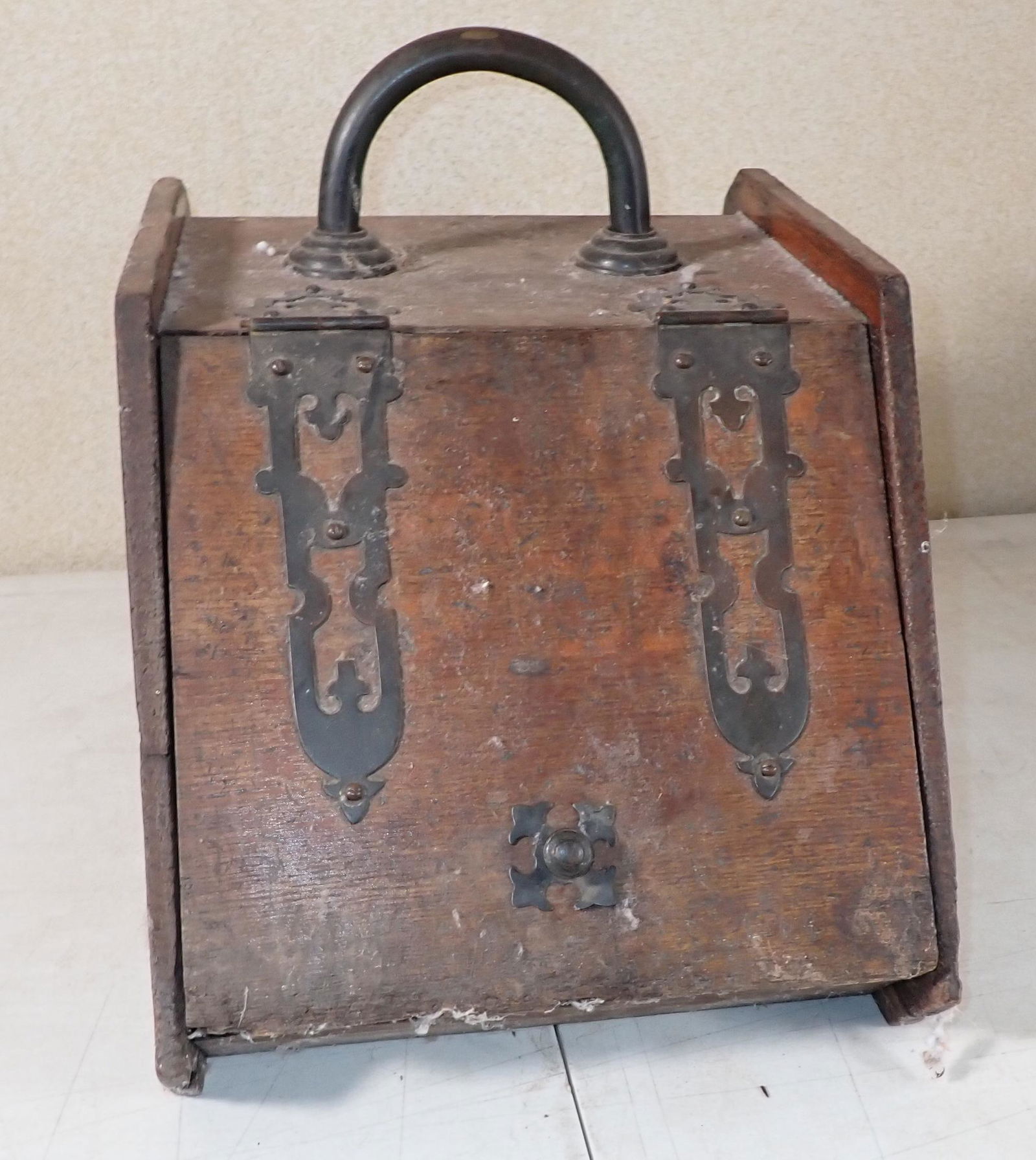 Oak Coal Scuttle (1 of 7)