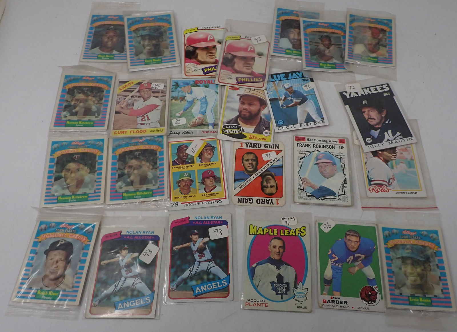 Baseball Cards Nolan Ryan Frank Robinson (1 of 5)
