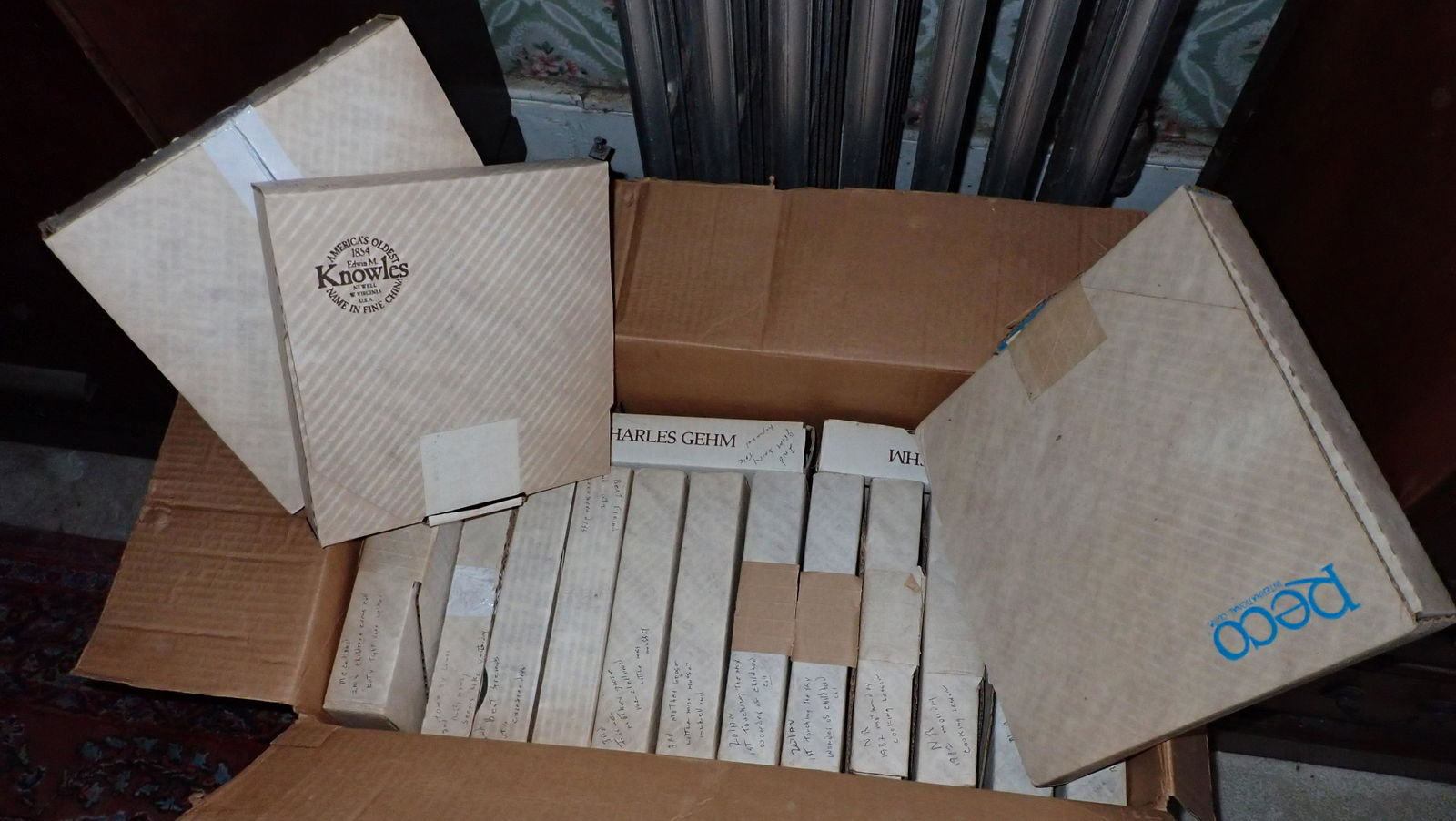 Knowles and Misc Collector Plates (1 of 5)