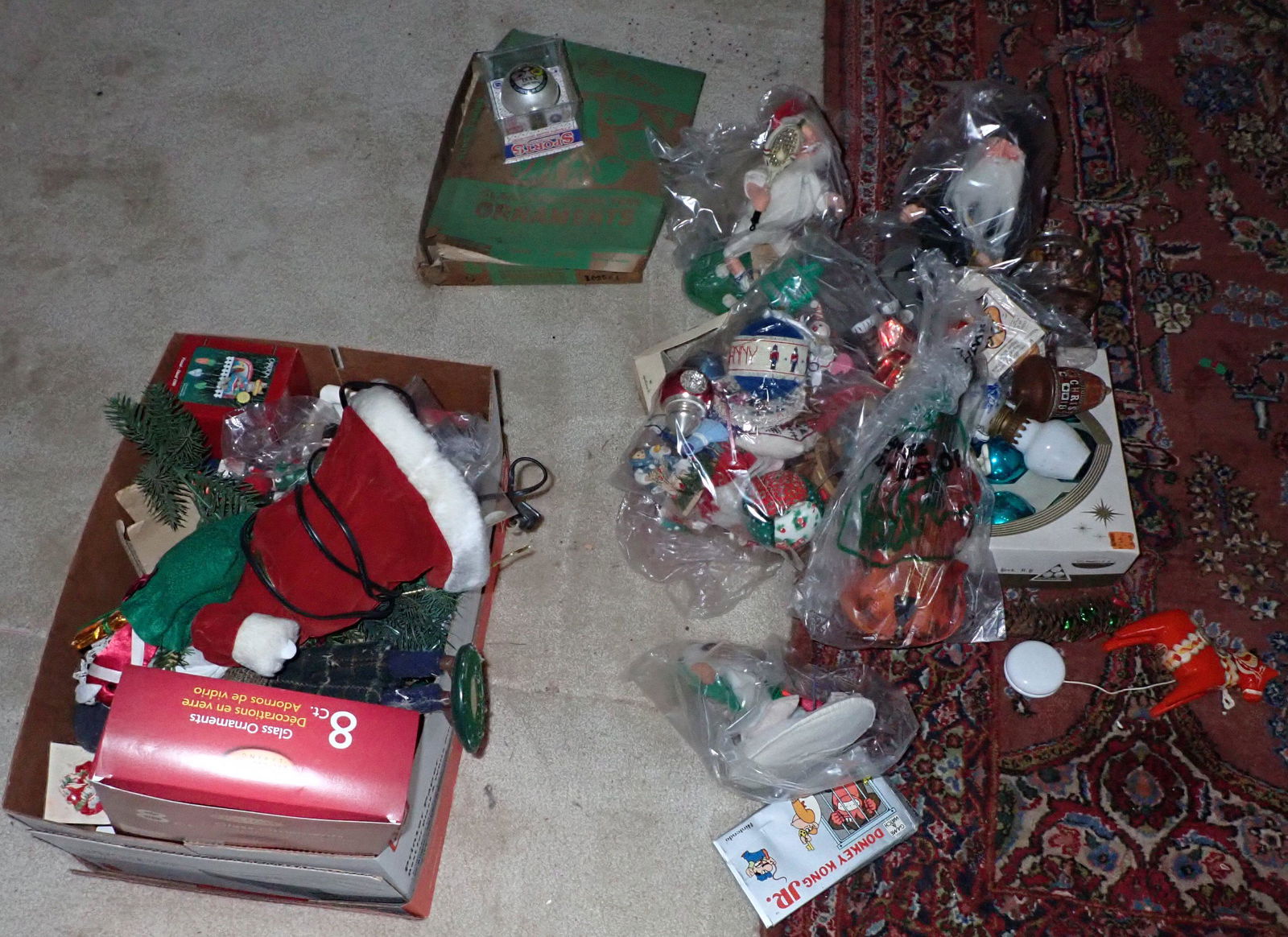 Large Pile of Vintage Christmas Decorations & Ornaments (1 of 13)