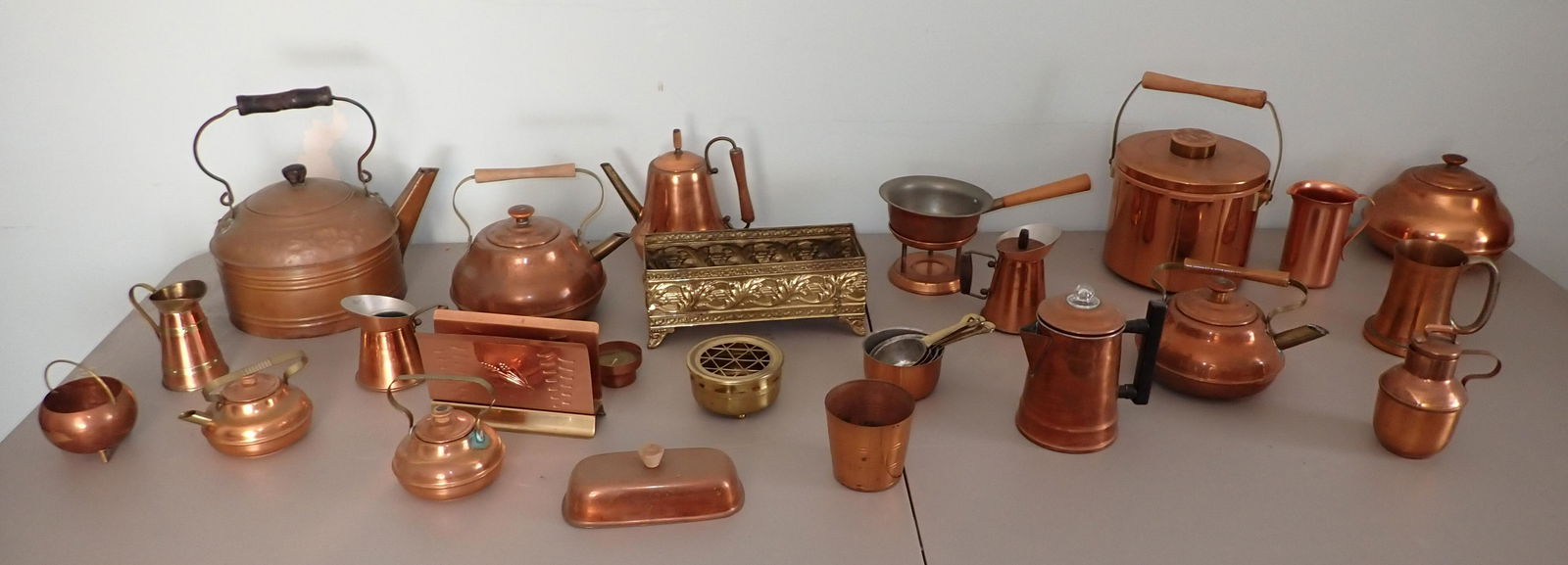 Copper & Brassware (1 of 5)
