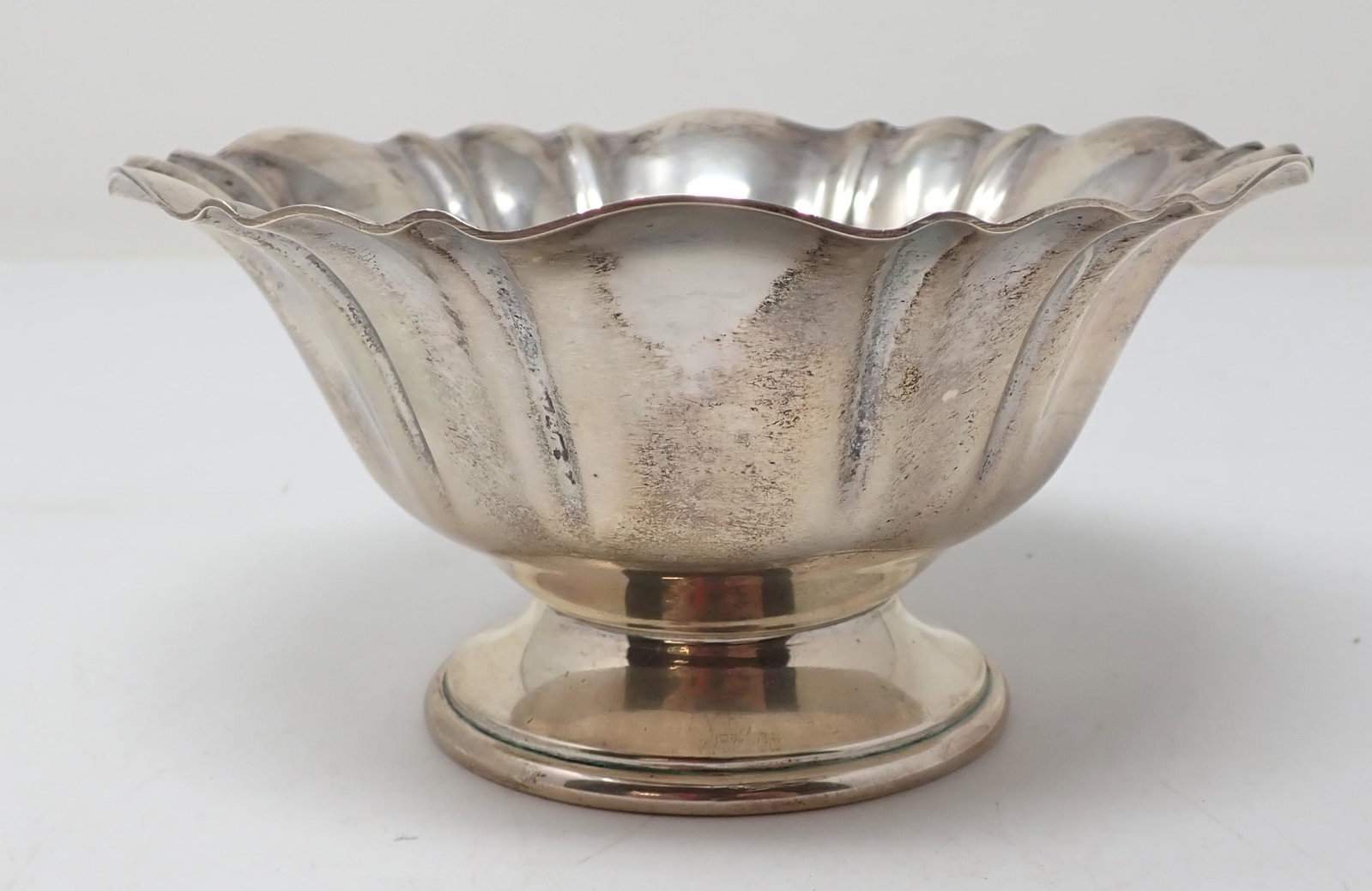 Cartier Sterling Silver 2853 Bowl: Approx 5 1/4" in diameter and 2 3/4" tall. Weighs approx 200 grams