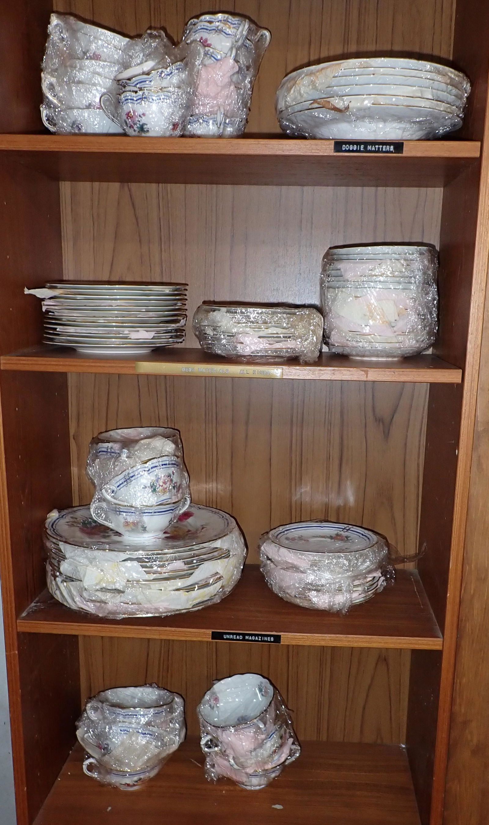 98 Pcs Leighton Sprays Period 1825 Coalport (1 of 3)