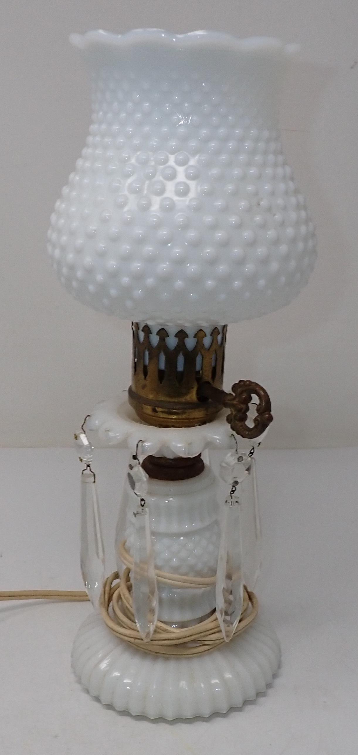 Fenton Lamp (1 of 1)
