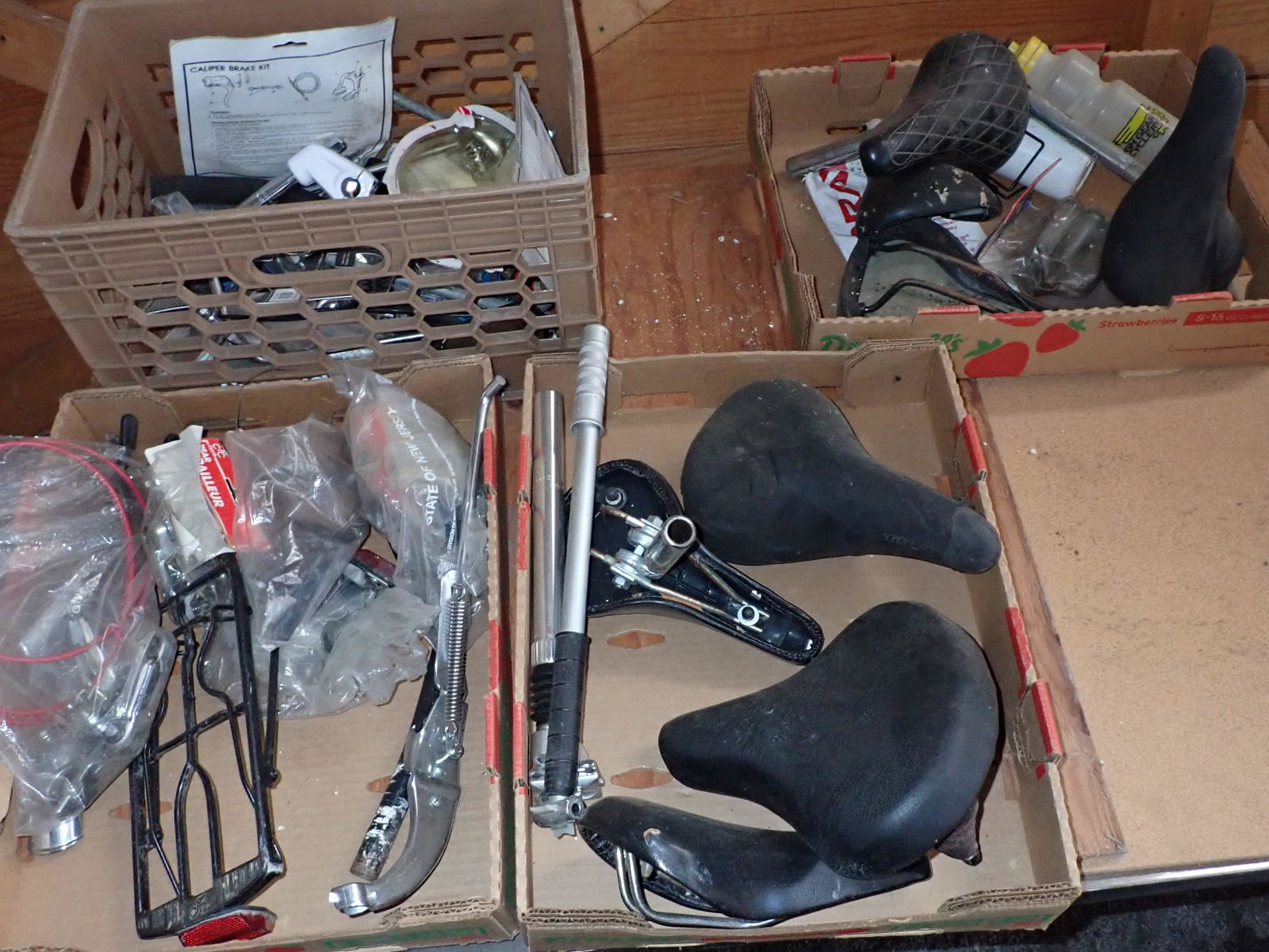 Bike Parts Helmets Seats Misc (1 of 9)