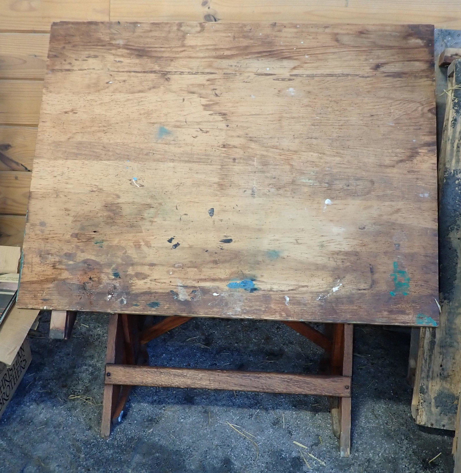 Drafting Table: Apprx 31" x 40 1/4" x 30" tall