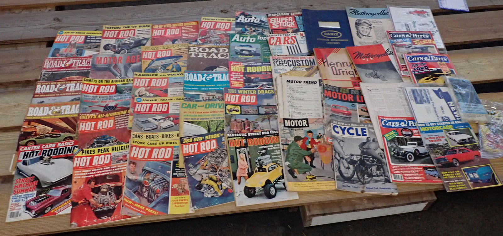 Hot Rod Motorcycle Magazines (1 of 5)