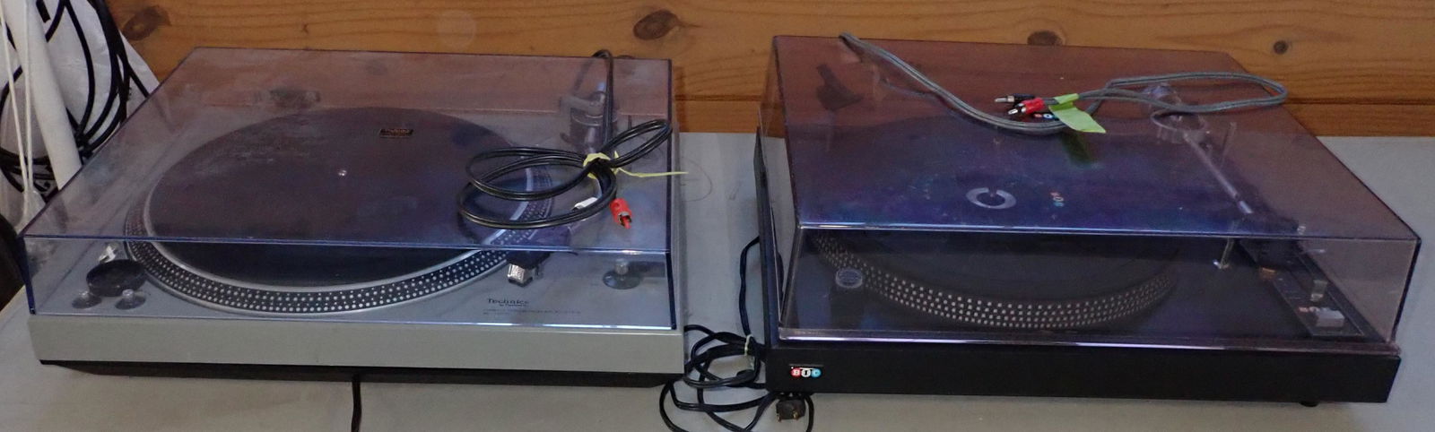Bic 981 Technics SL-1500 Turntables (1 of 5)