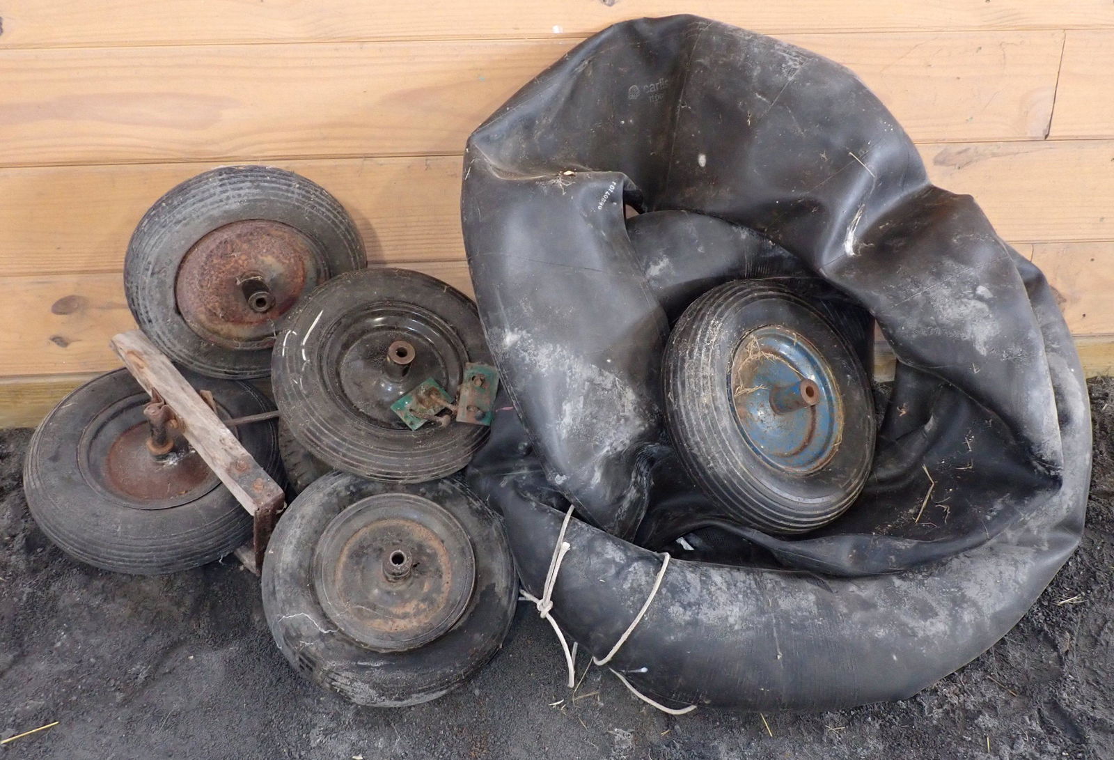 Wheel Barrow Tires Tractor Tubes: Getting all pictured and must take all