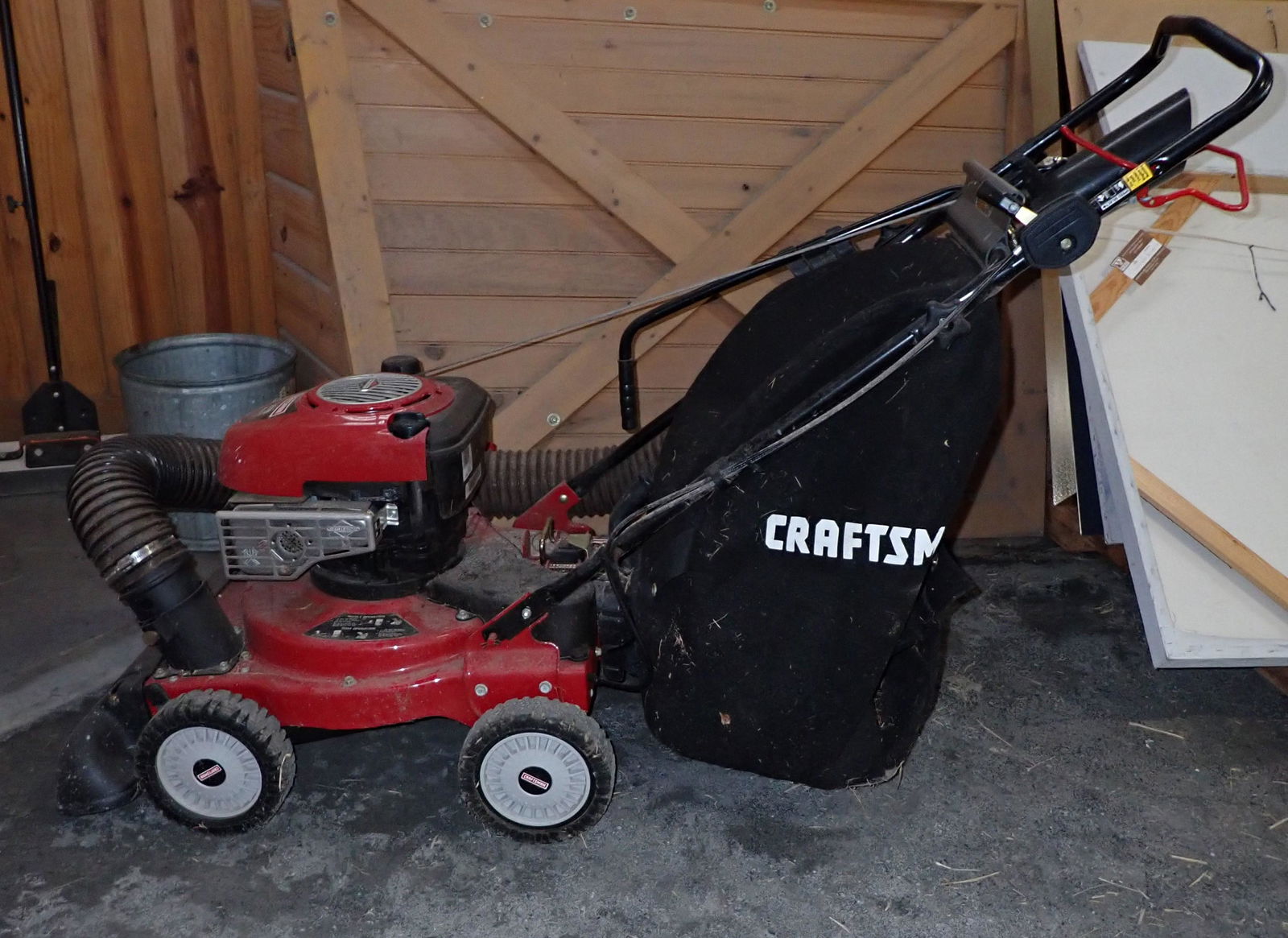 Craftsman Yard Vac (1 of 3)