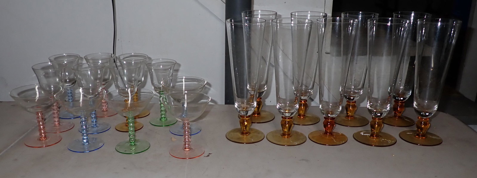 Misc Wine Champagne Glasses: Tallest are approx 9"
