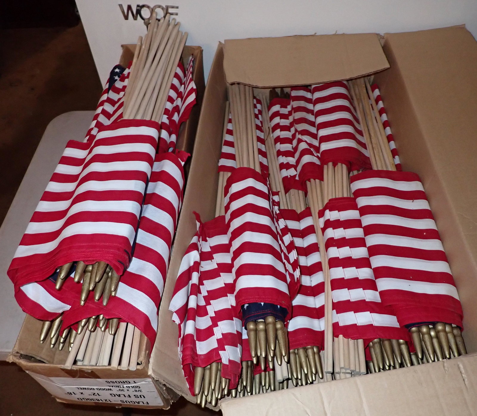 264 American Flags: Apprx 264 American Flags