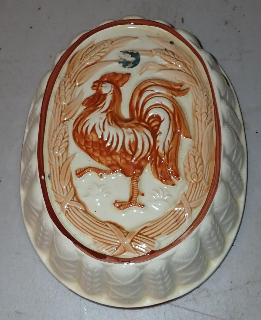 Pottery Chicken Mold: Apprx 7 3/4" x 10 1/4"