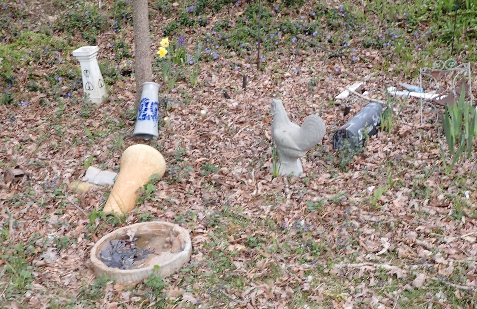 Contents of Yard: Lot includes all in yard or on porch. Take what you want and leave the rest