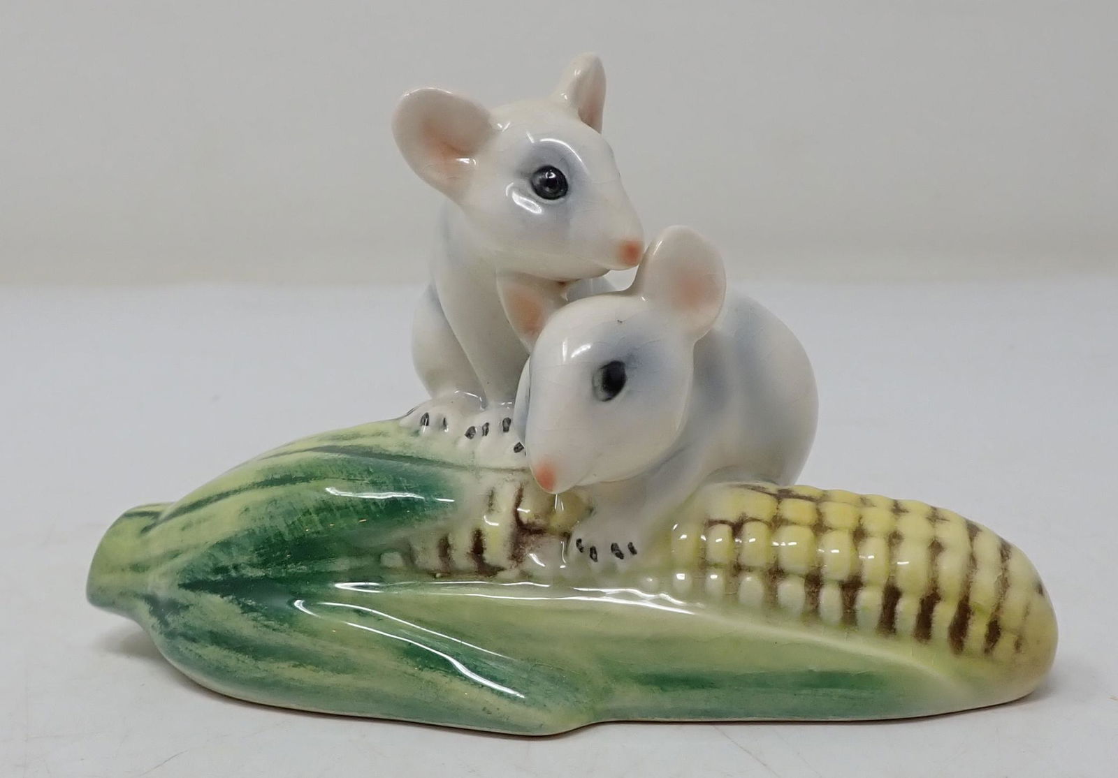Goebel Mice with Corn: Approx 3 1/4" tall