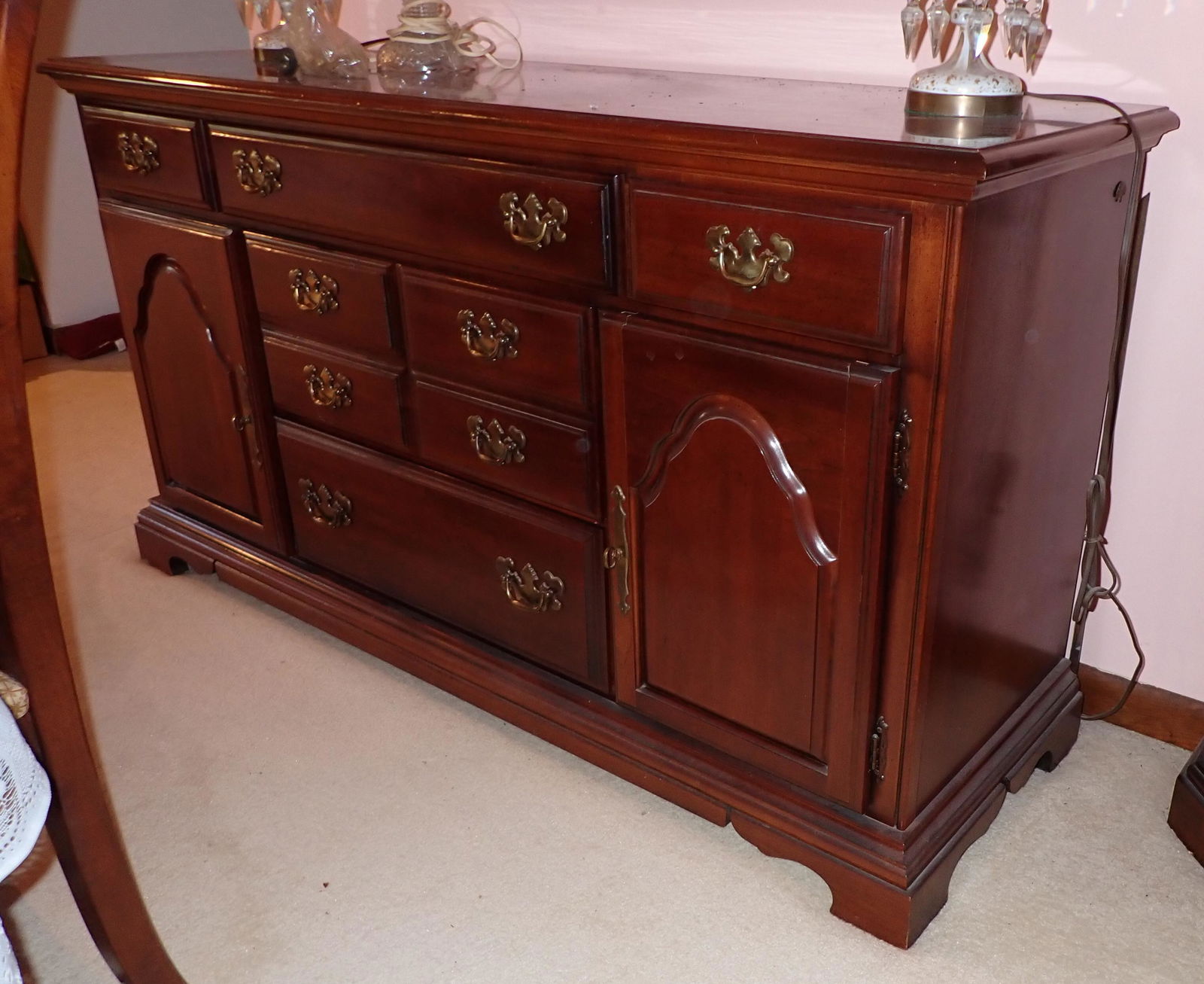 American Drew Sideboard (1 of 4)