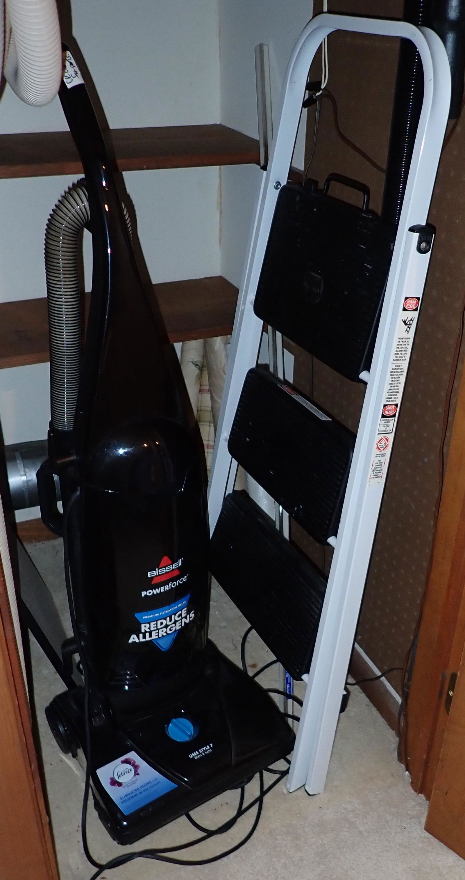 Bissell Vacuum & Step Ladder (1 of 4)