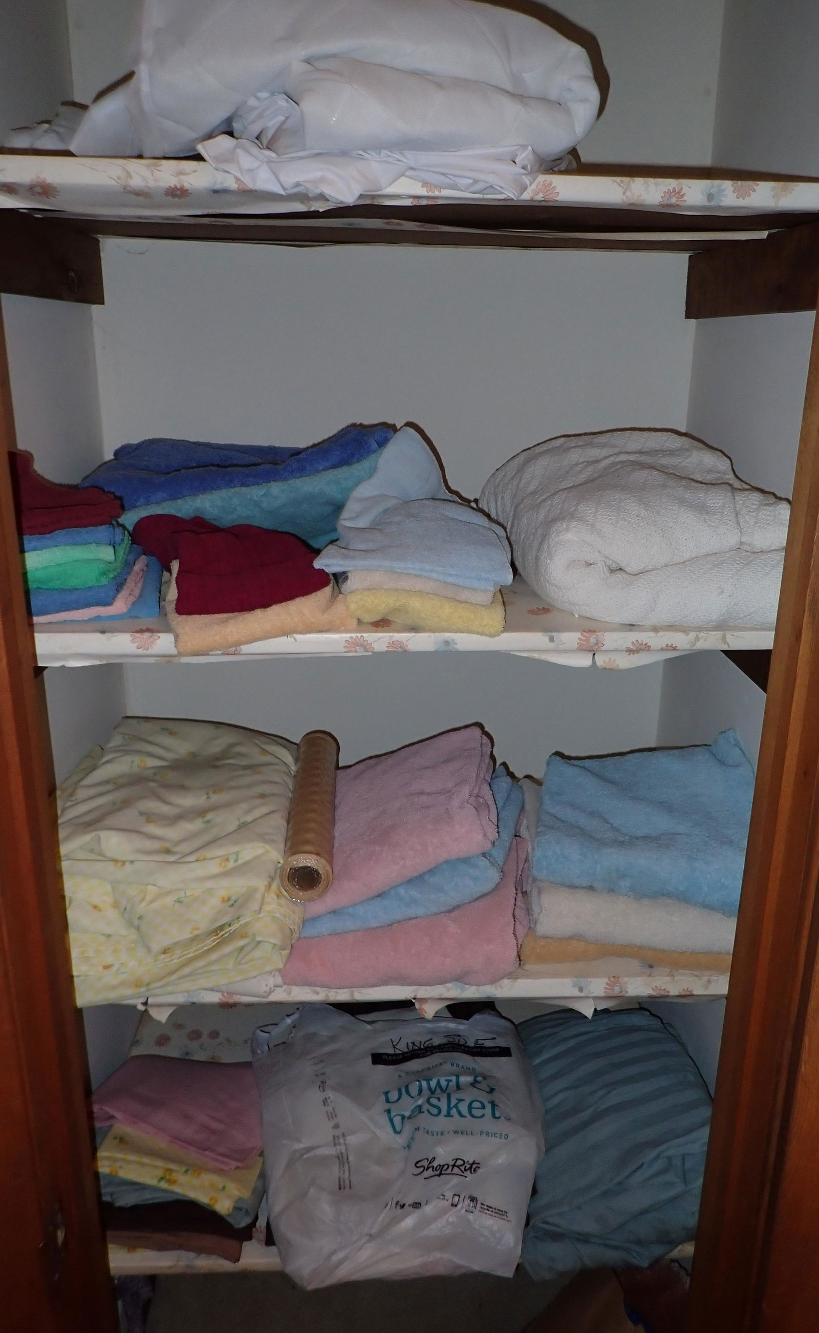 Towels Linen Closet Contents (1 of 2)