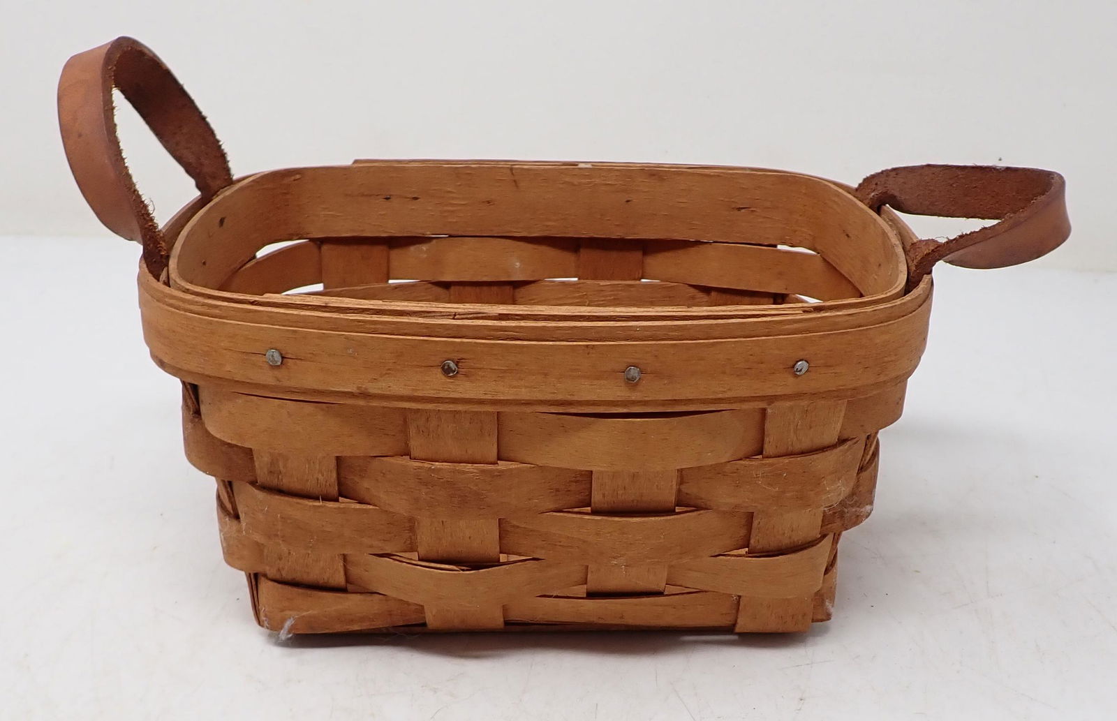 1990 Longaberger Basket (1 of 2)