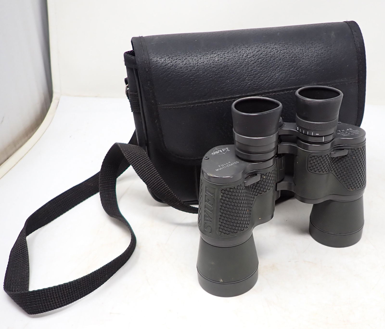 Swift 7x42 Binoculars (1 of 3)