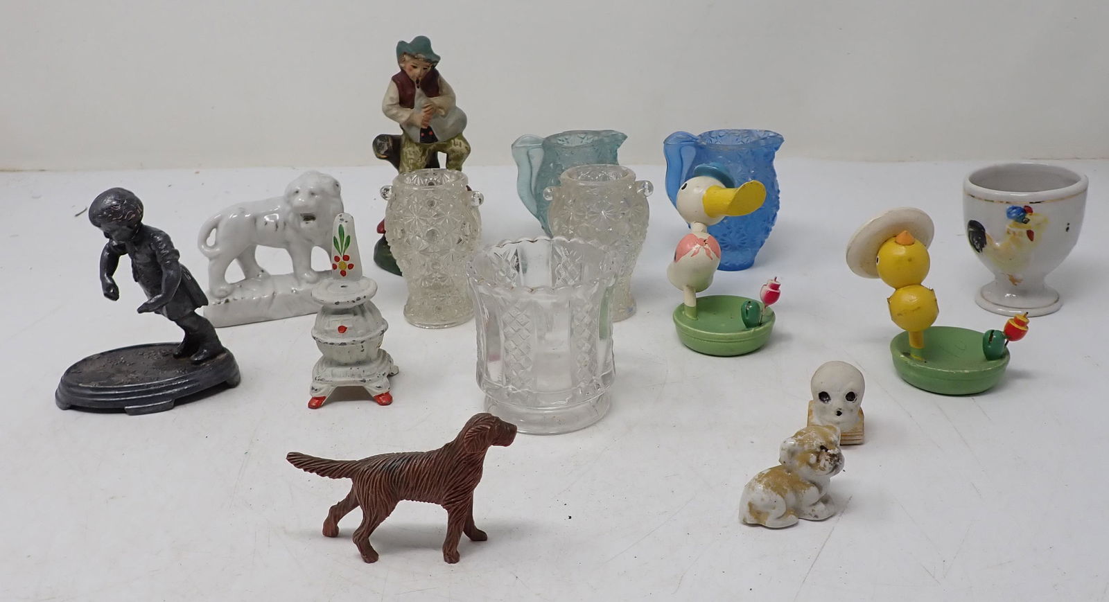 Knick Knacks Misc Glassware (1 of 3)